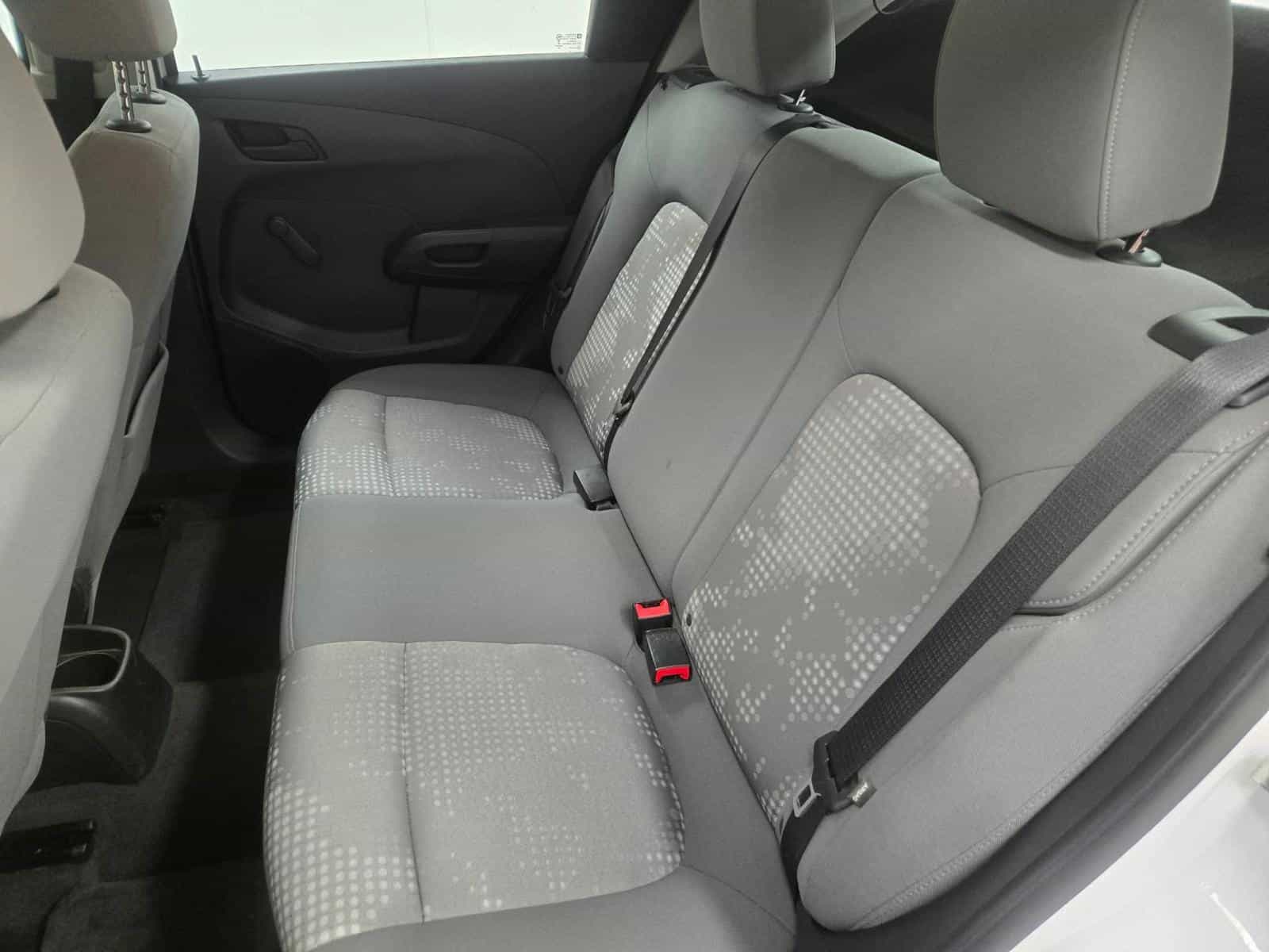 Image 11 Chevrolet Sonic Ls LS 2015