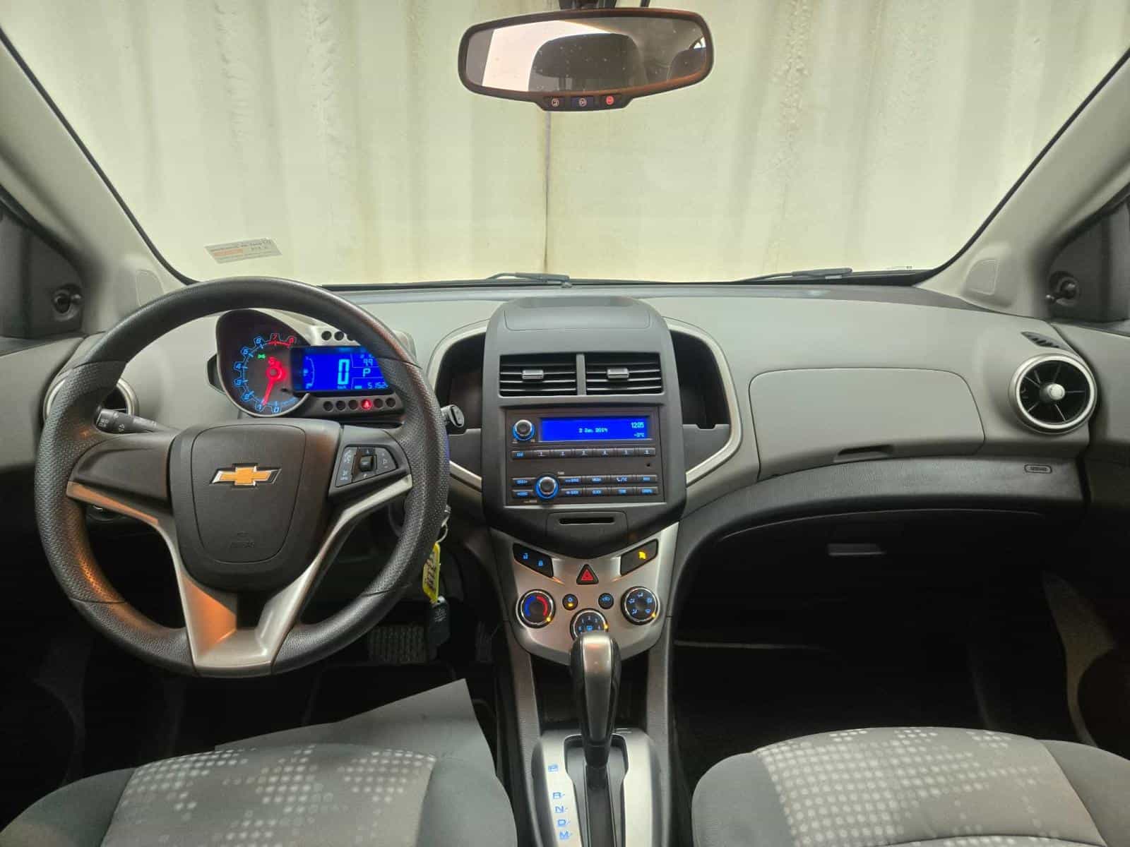 Image 12 Chevrolet Sonic Ls LS 2015