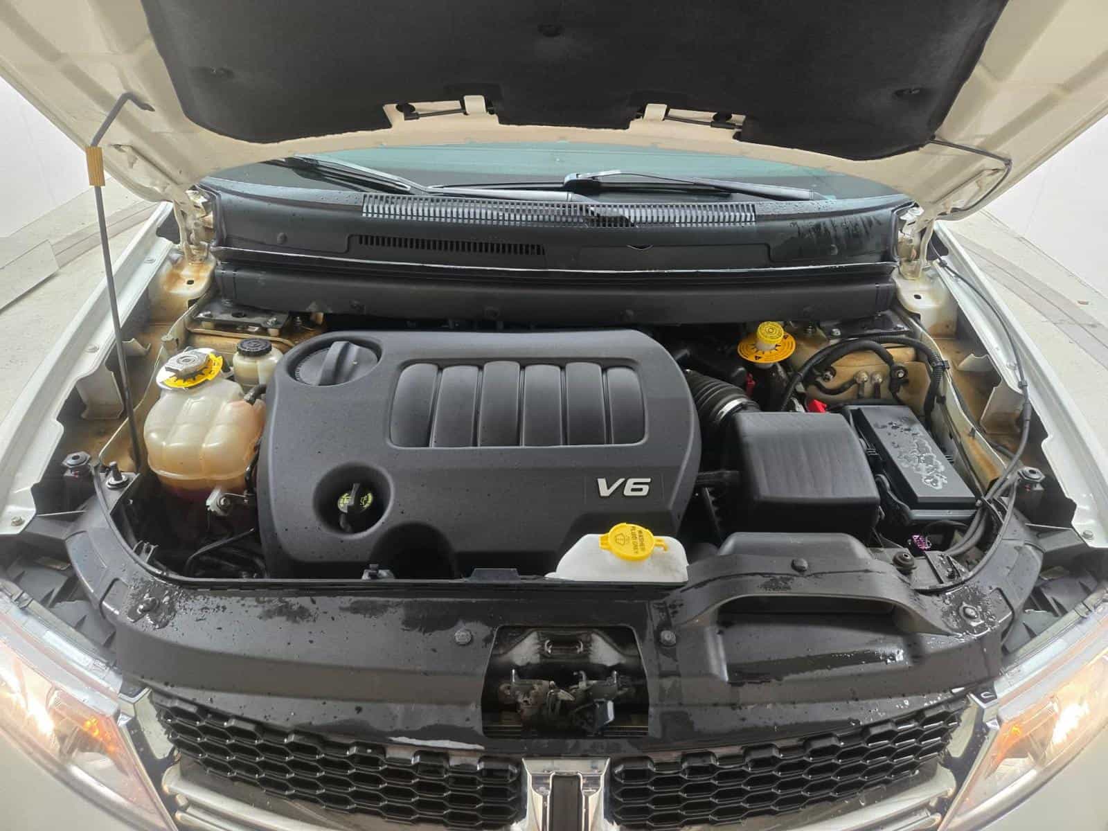 2016 Dodge Journey SXT - Image 9