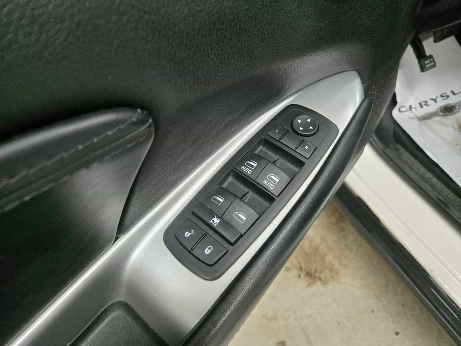 2016 Dodge Journey SXT - Image 17