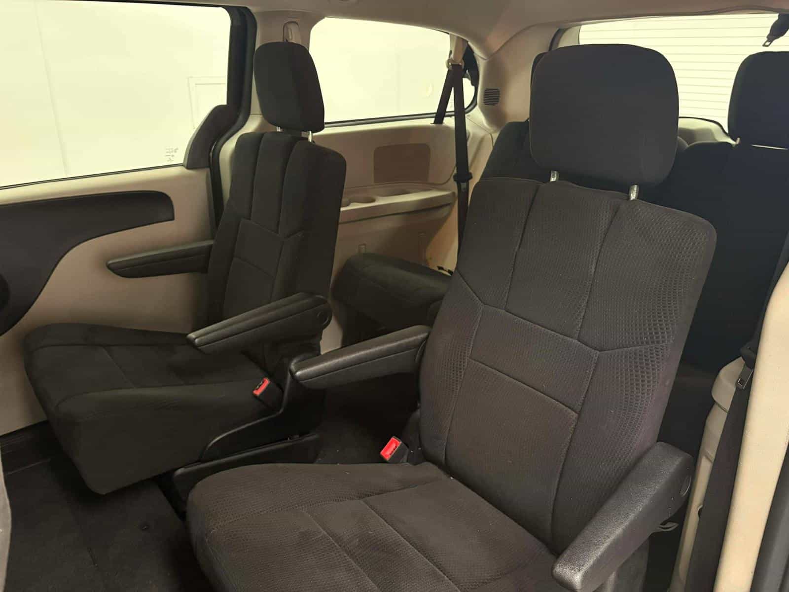 2014 Dodge Grand Caravan SXT - Image 8