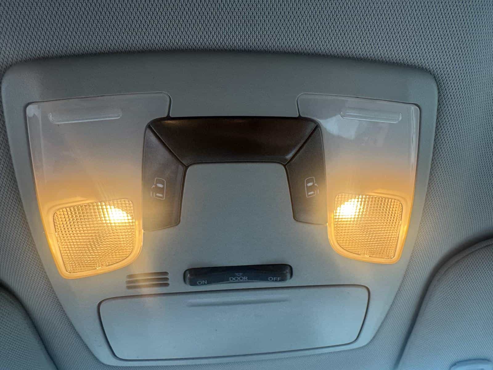 2017 Toyota Sienna Le LE - Image 9