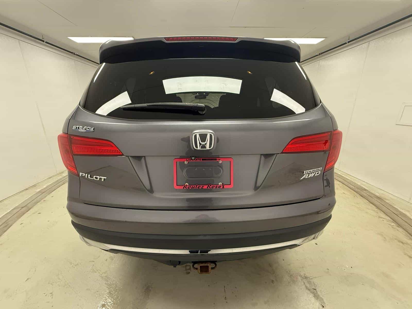 2017 Honda Pilot Touring - Image 5