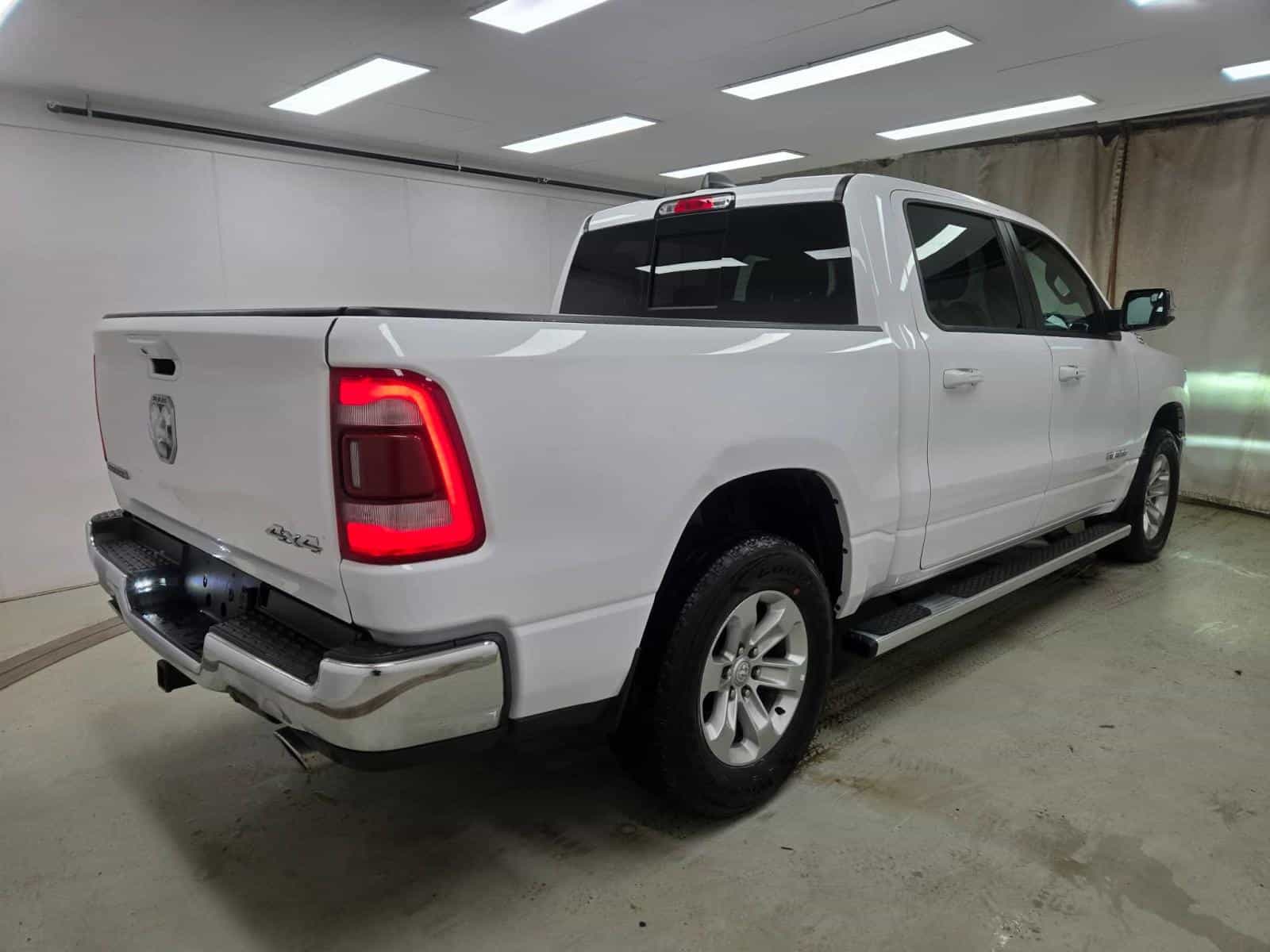 2023 RAM 1500 Laramie - Image 4