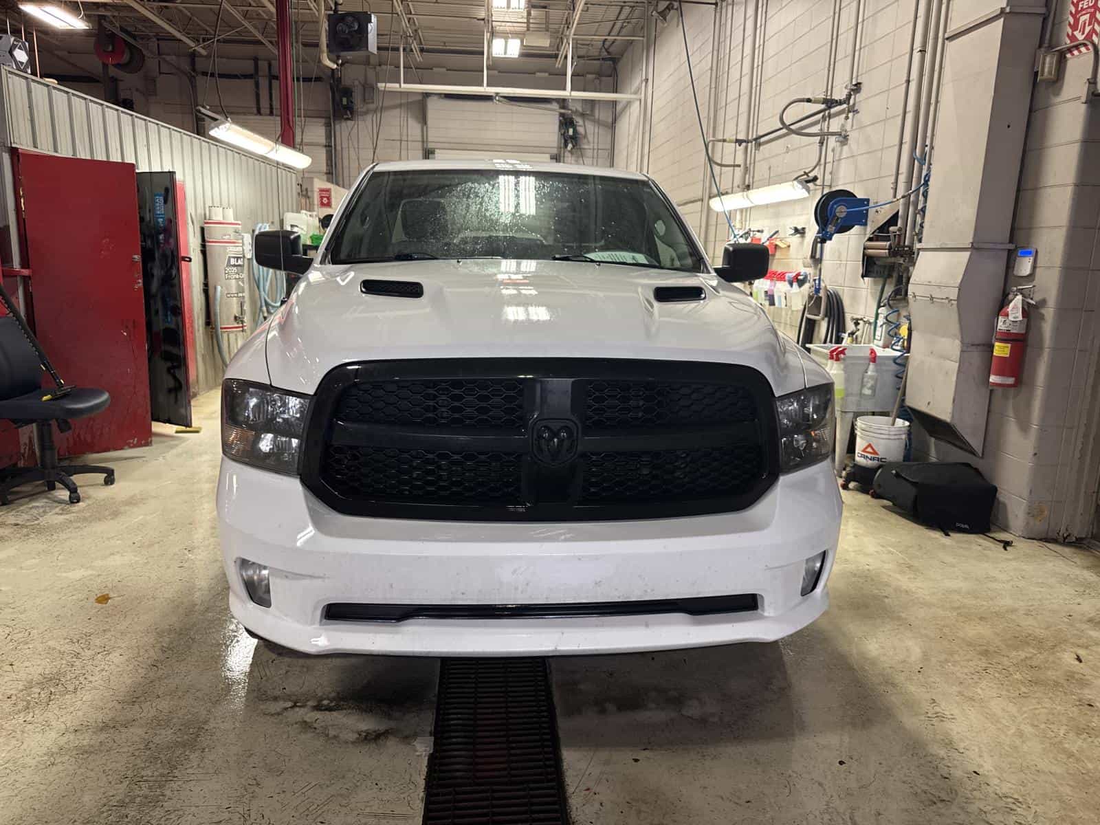 Image 2 RAM 1500 CLASSIC TRADESMAN Express 2019