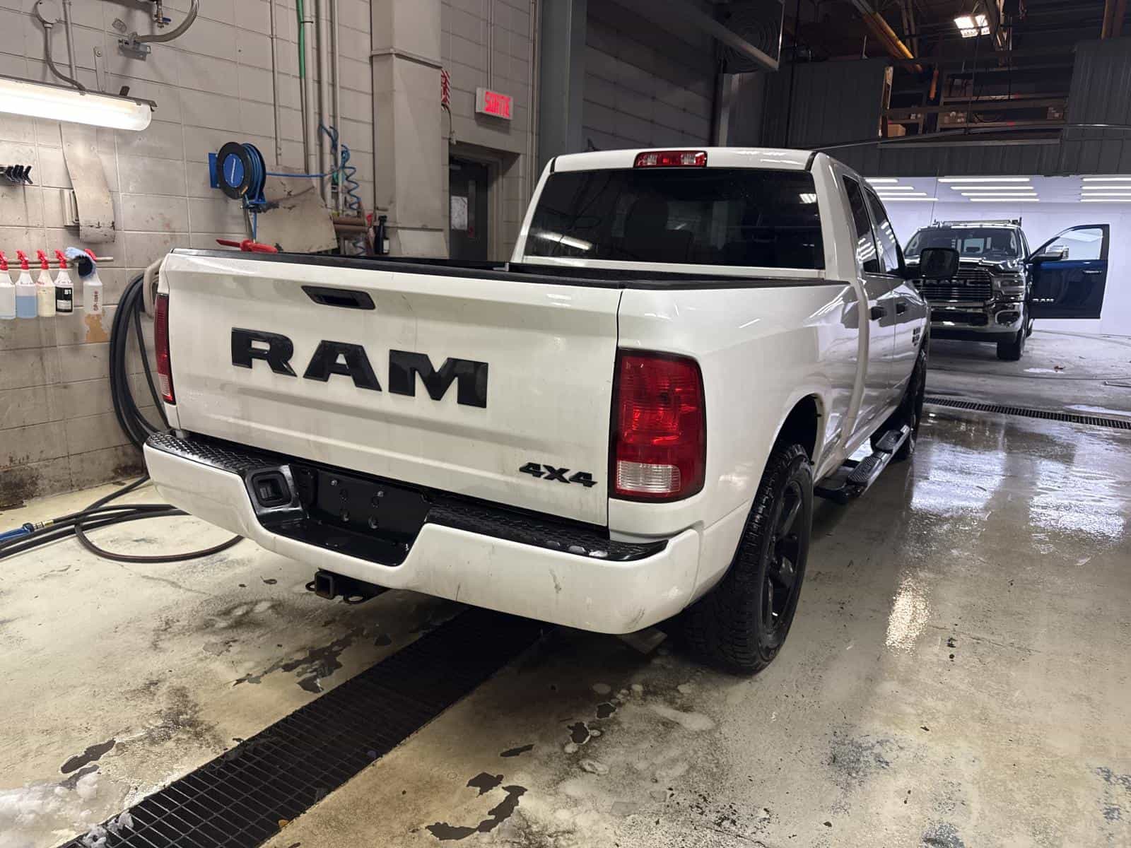 Image 4 RAM 1500 CLASSIC TRADESMAN Express 2019