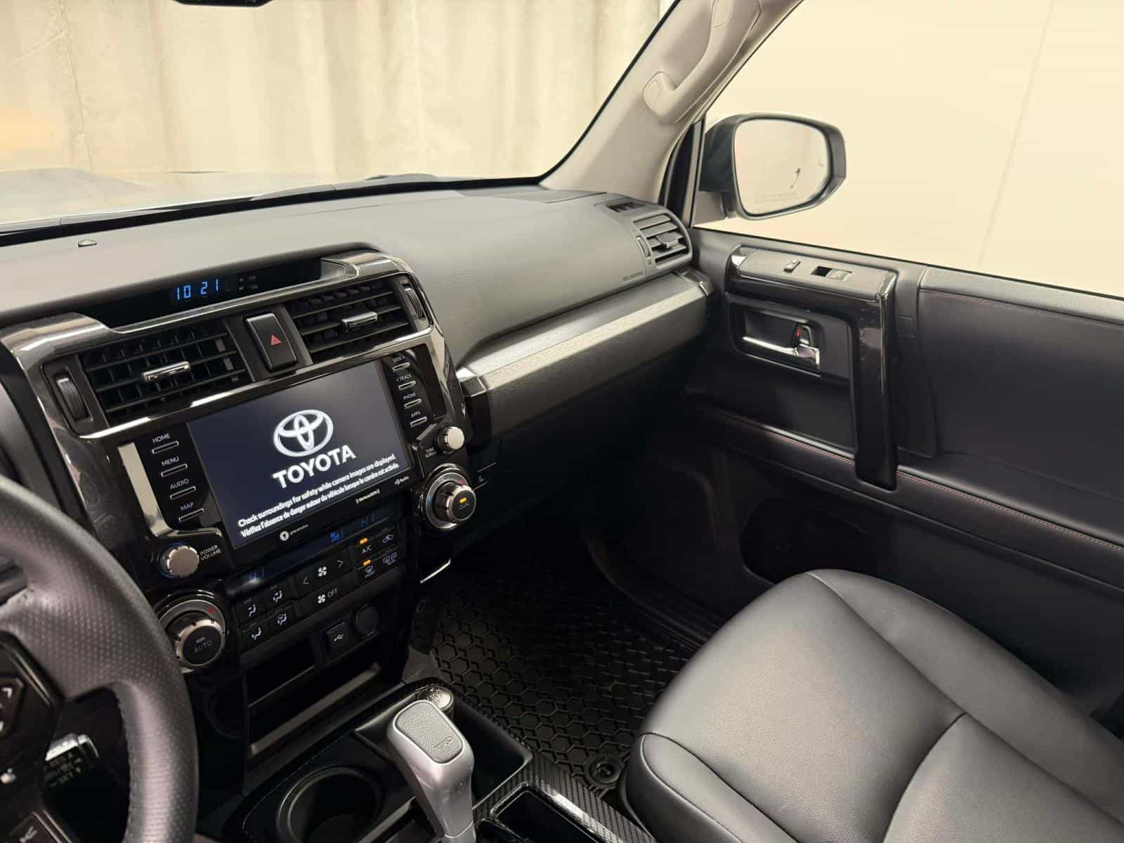 2022 Toyota 4Runner TRD Offroad - Image 14