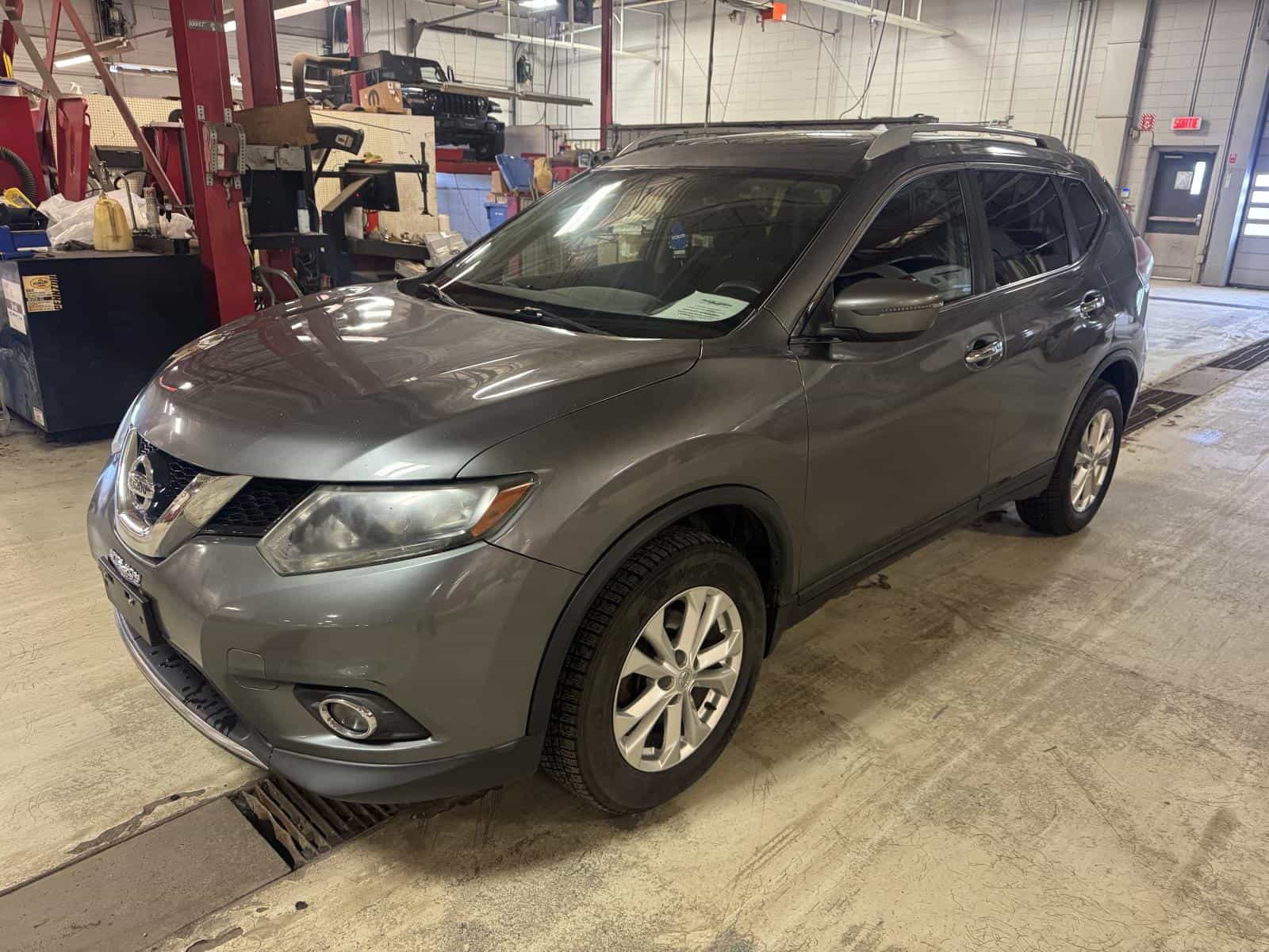 2016 Nissan ROGUE S/SL/SV SV - Image 1