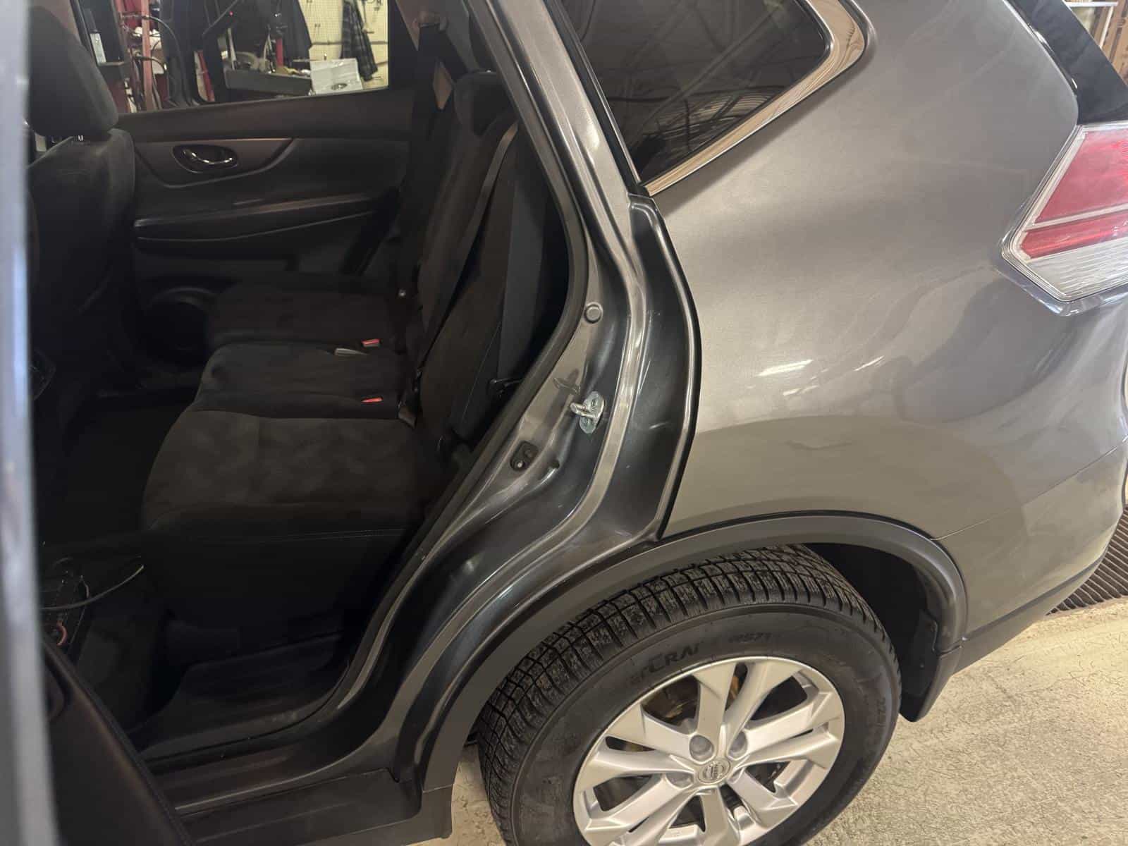 2016 Nissan ROGUE S/SL/SV SV - Image 7