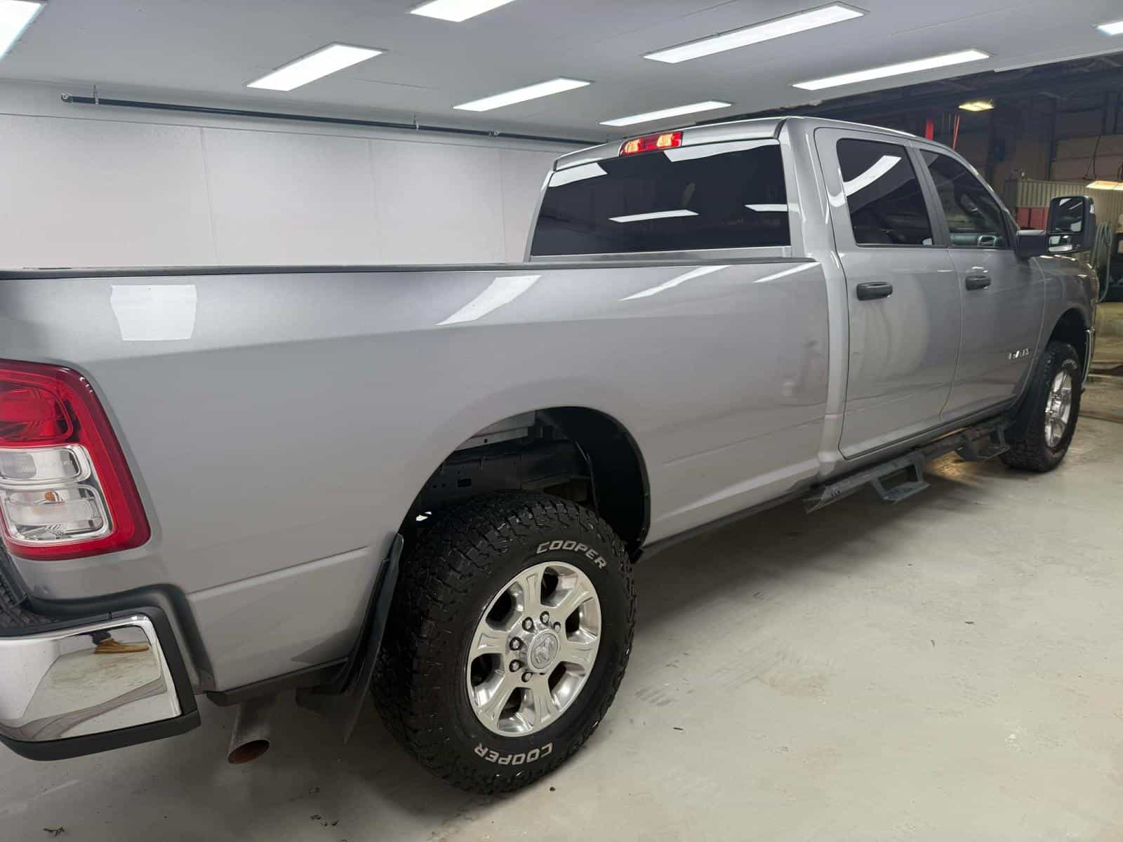 2023 RAM 2500 Big Horn - Image 6