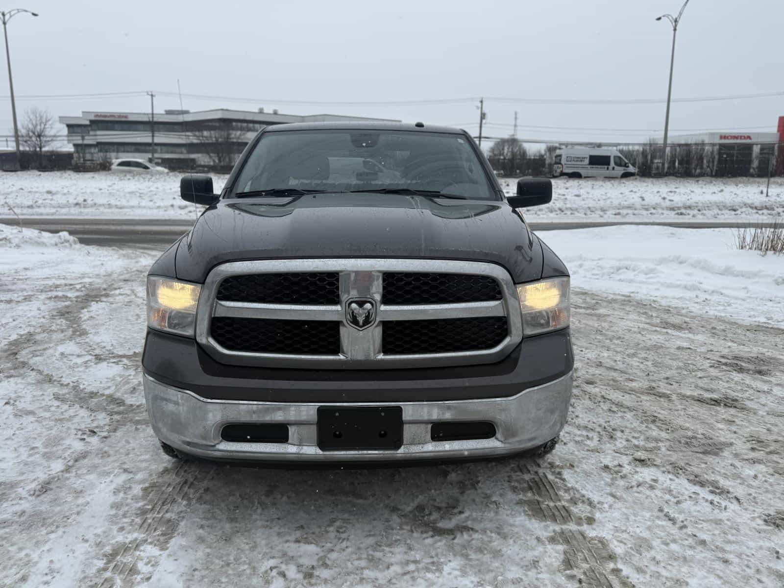2023 RAM 1500 CLASSIC SLT SLT - Image 2