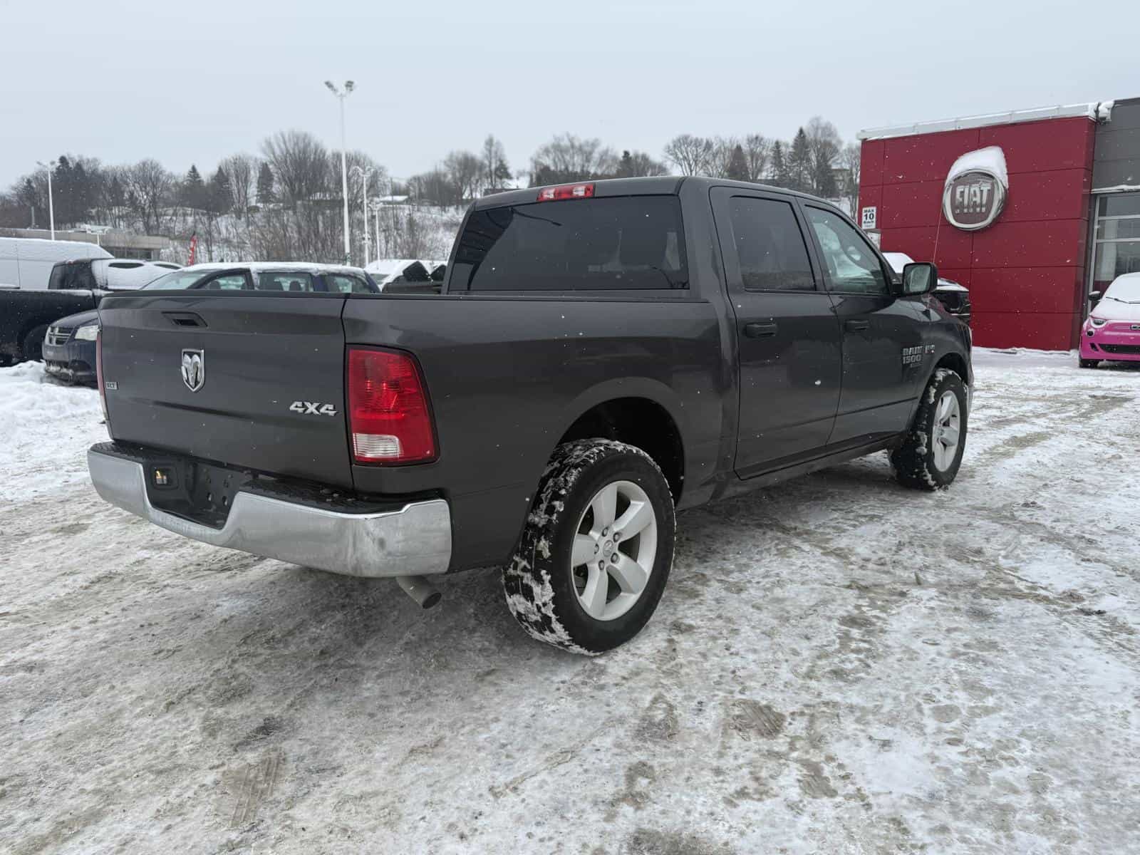 2023 RAM 1500 CLASSIC SLT SLT - Image 5
