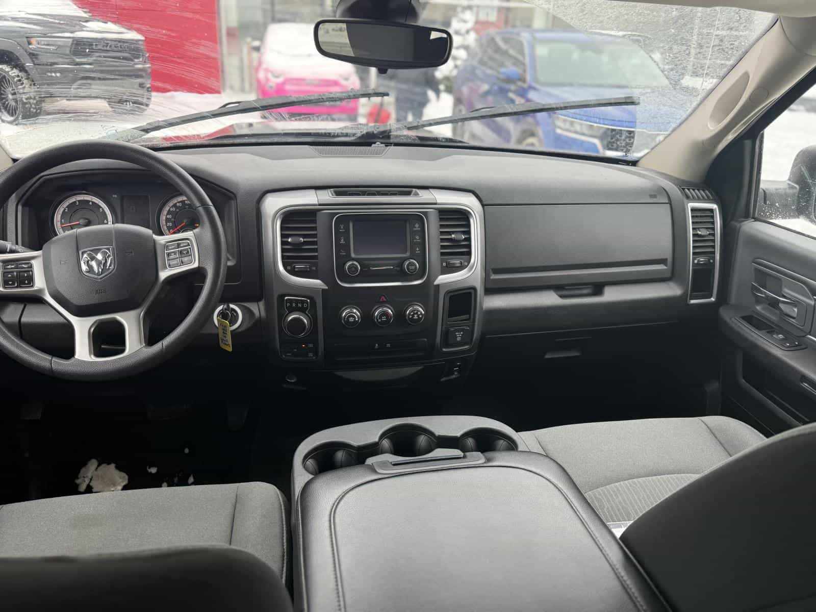 2023 RAM 1500 CLASSIC SLT SLT - Image 10