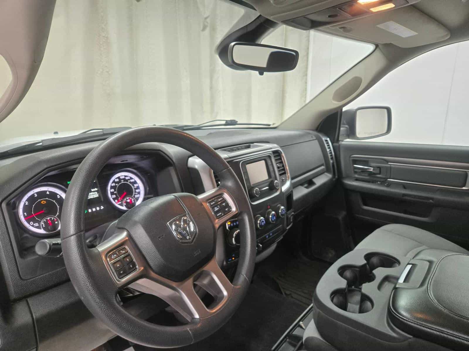 Image 14 RAM 1500 Classic SLT 2023