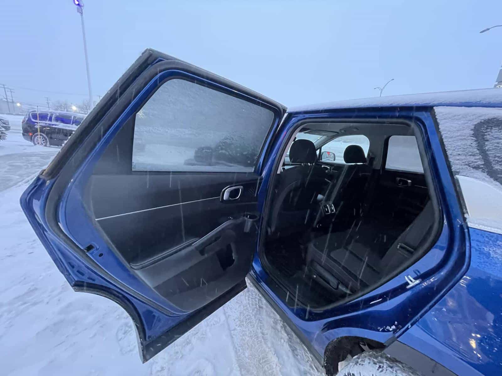 2021 Kia SORENTO LX LX+ - Image 7