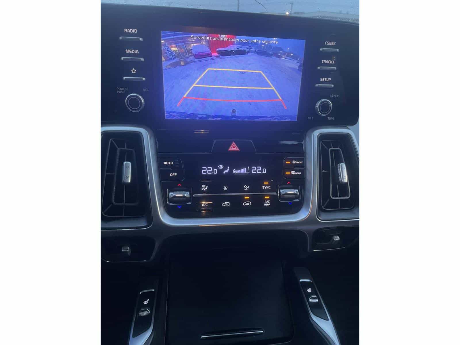 2021 Kia SORENTO LX LX+ - Image 10