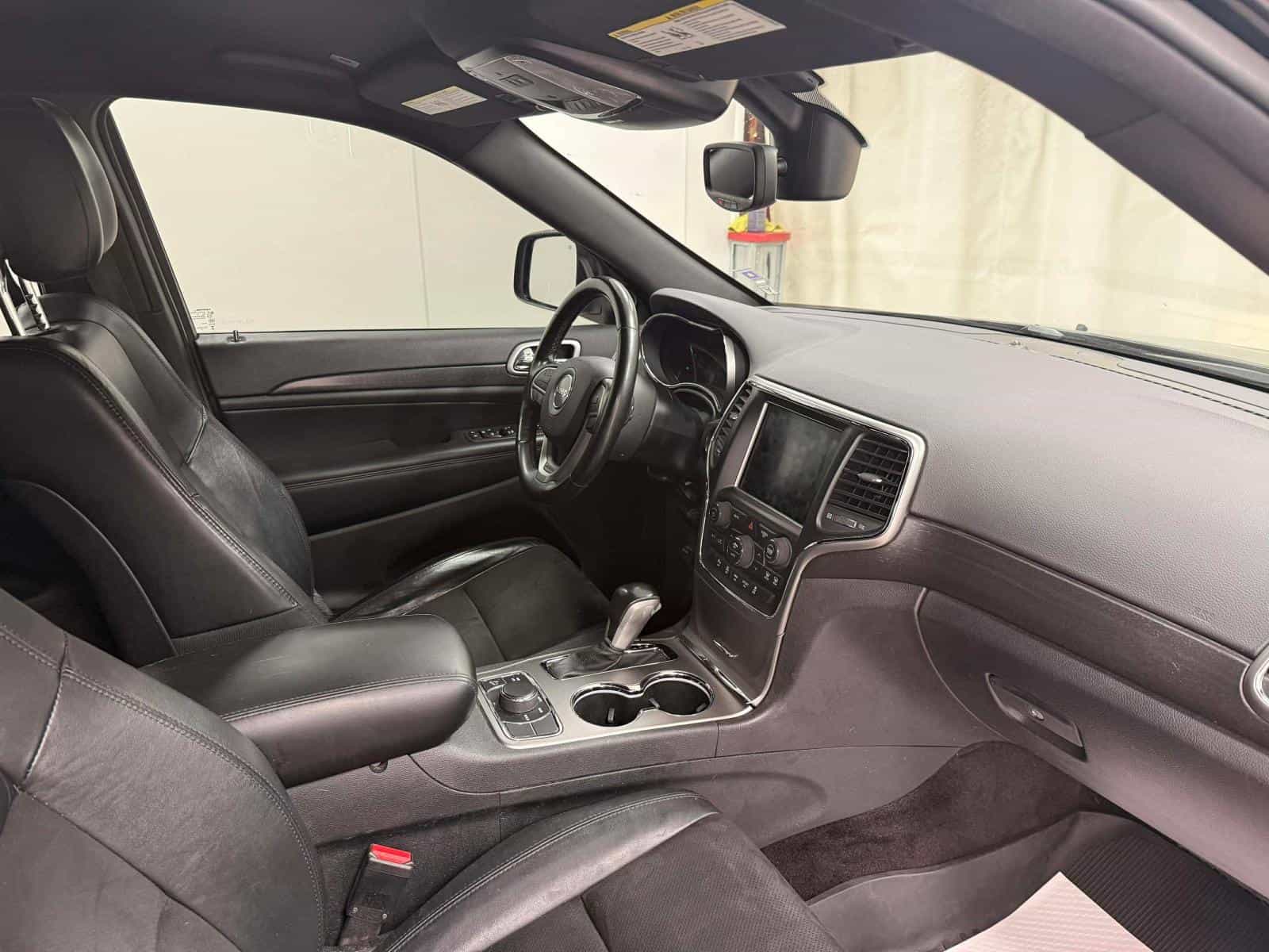 Image 12 Jeep GRAND CHEROKEE LAREDO/ALT Laredo 2018