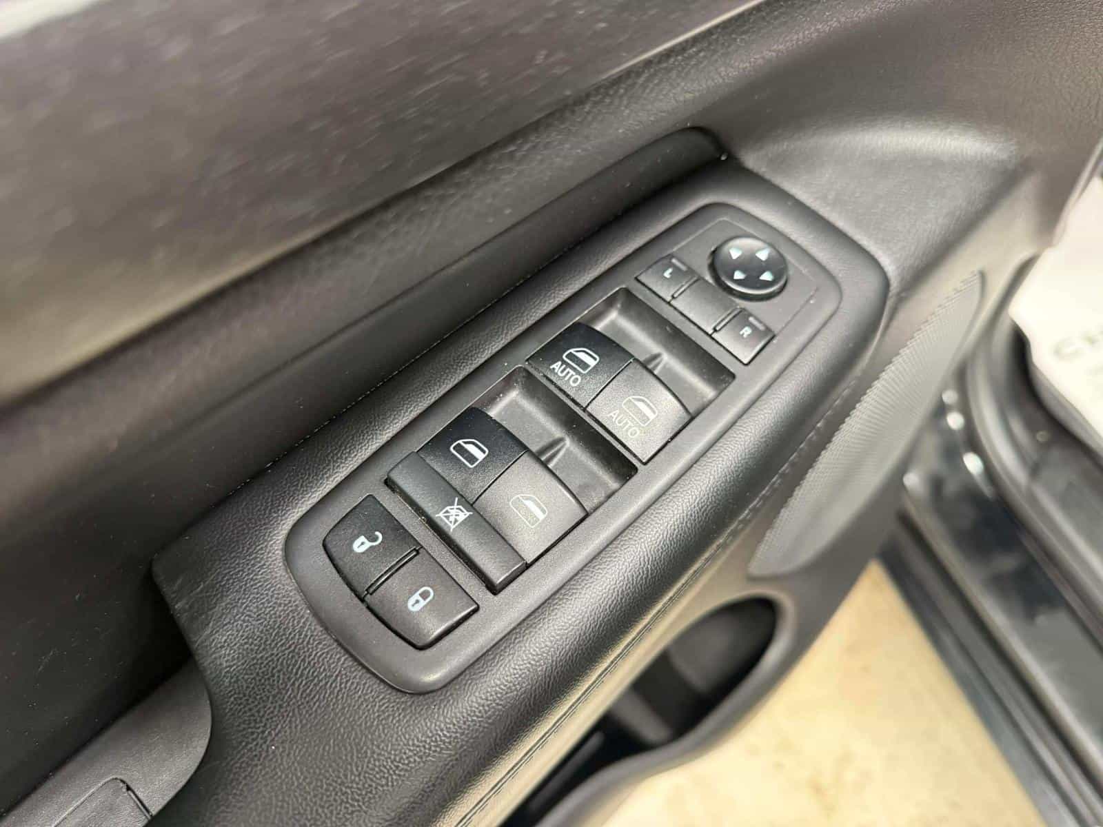 Image 14 Jeep GRAND CHEROKEE LAREDO/ALT Laredo 2018