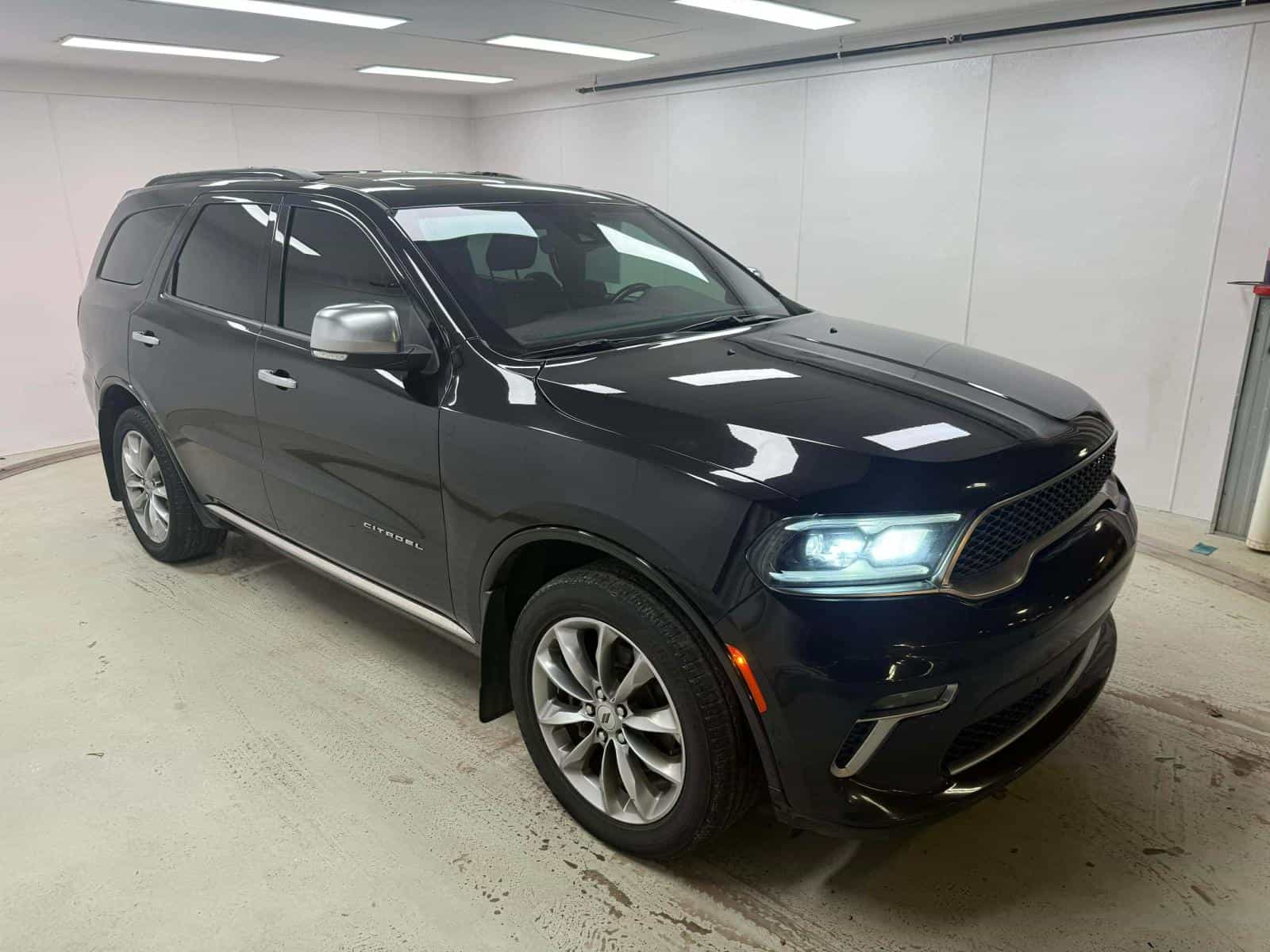 2022 Dodge Durango Citadel - Image 3