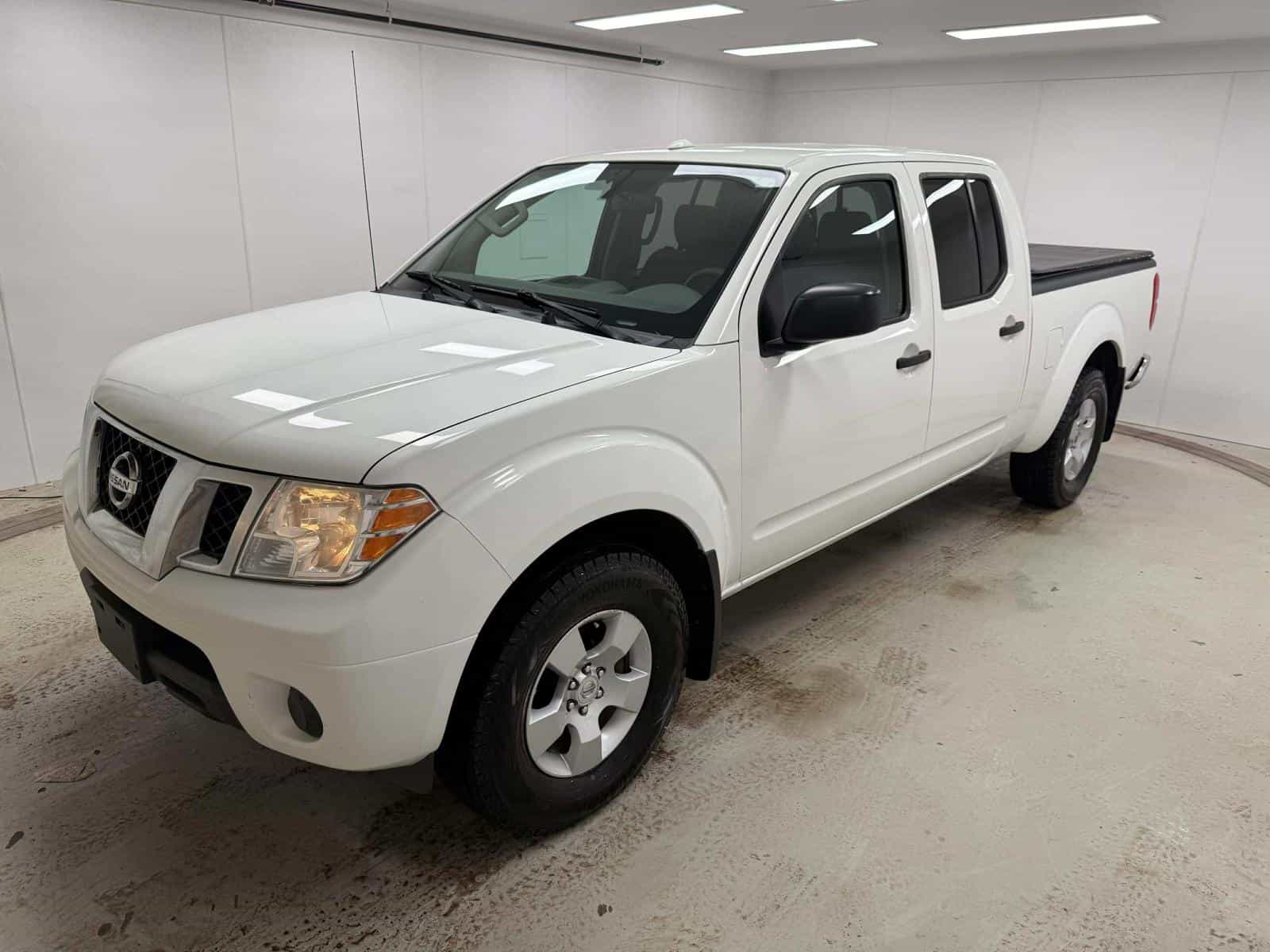 2017 Nissan Frontier PRO-4X - Image 1