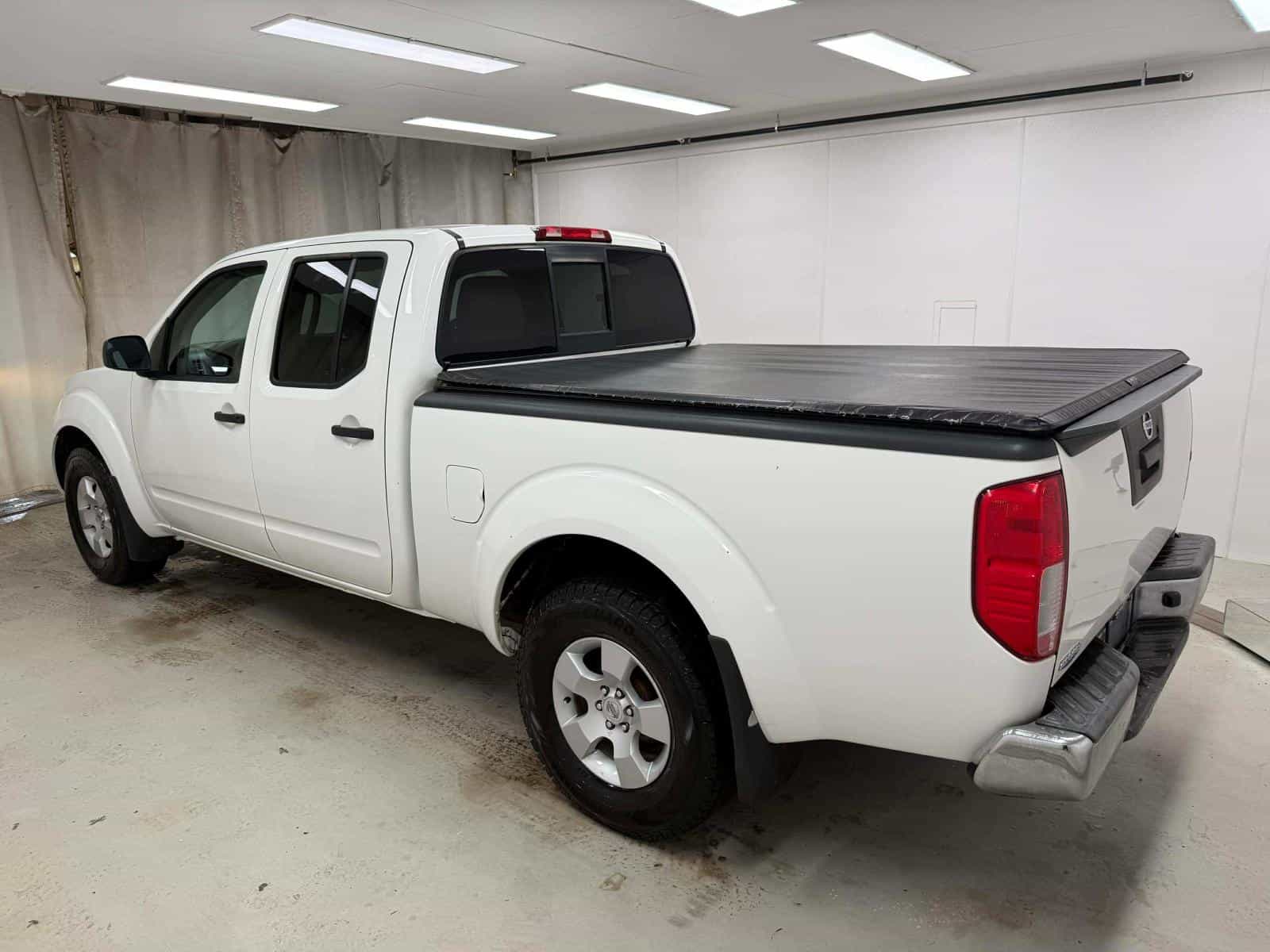 2017 Nissan Frontier PRO-4X - Image 4