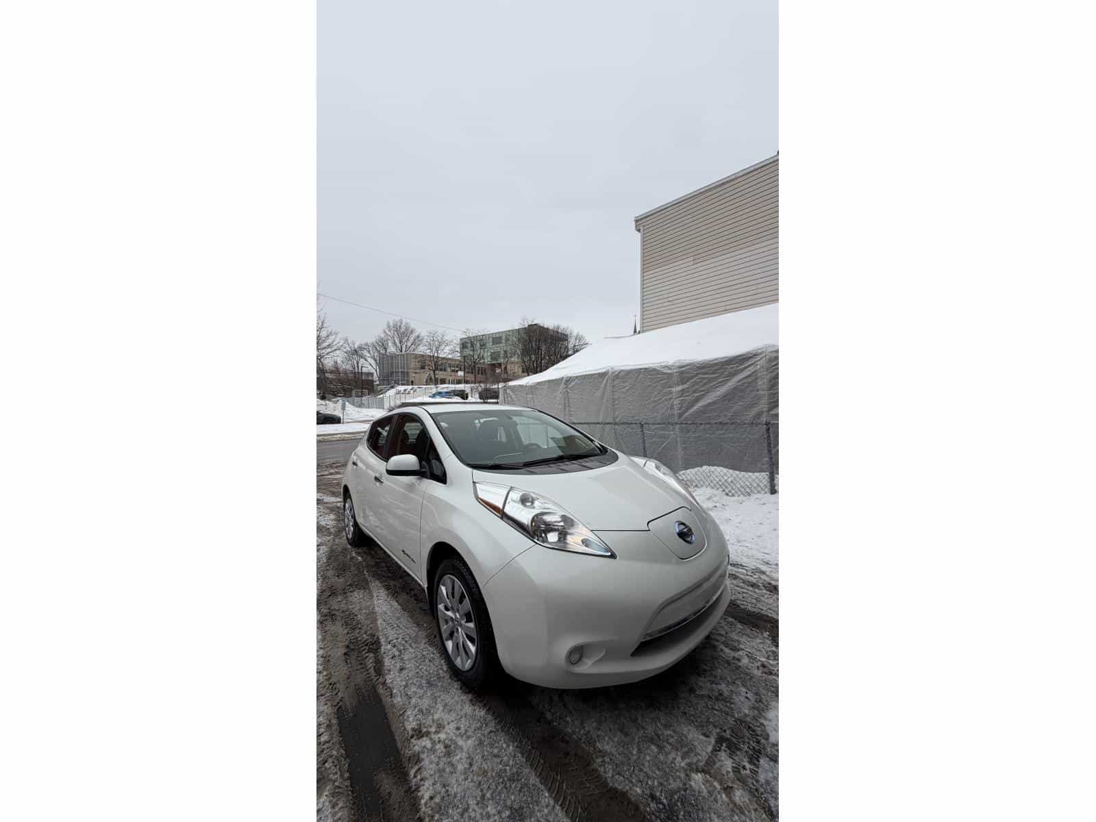 2016 Nissan LEAF S S - Image 8