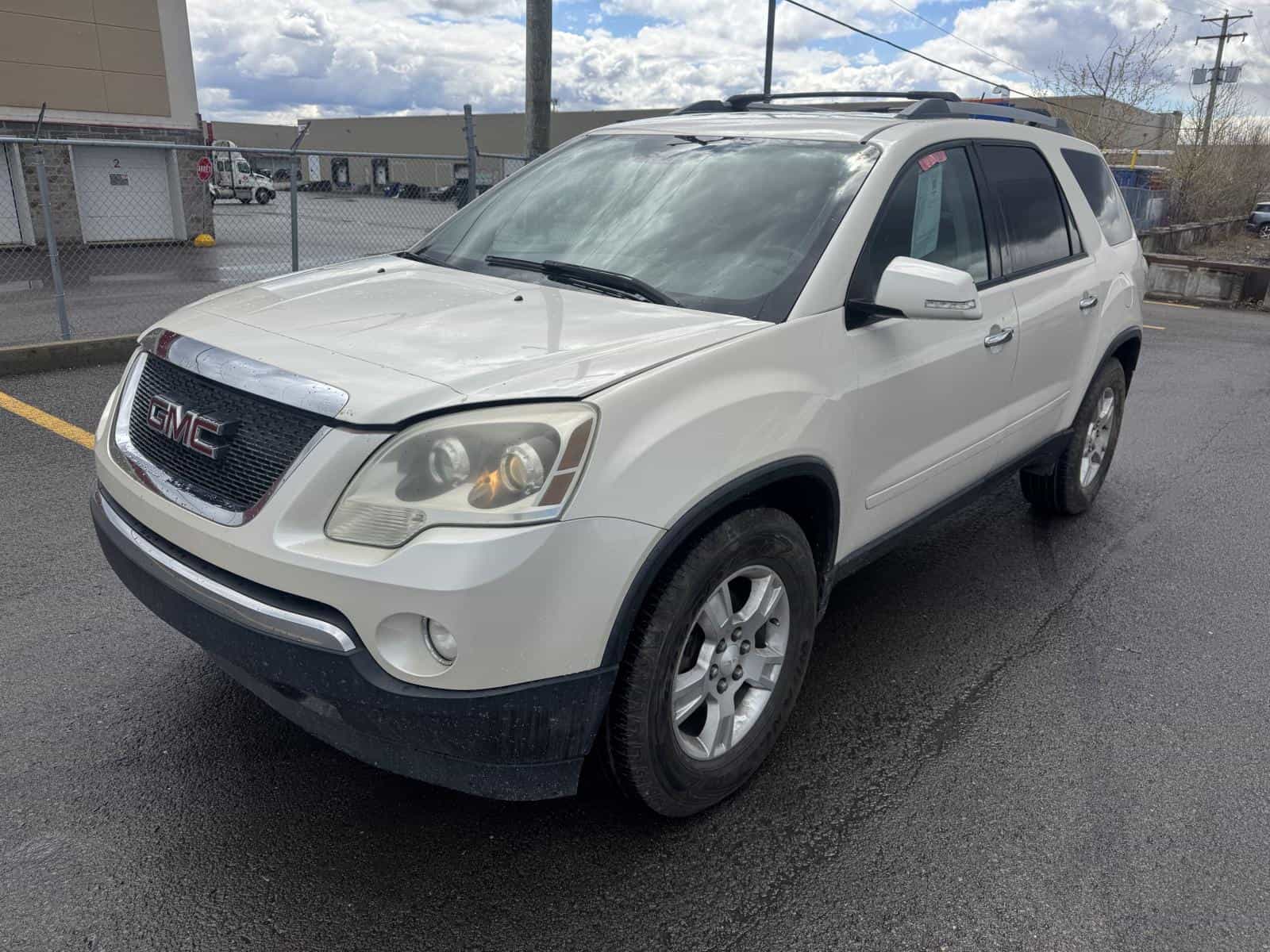 Image 1 GMC Acadia SLE 2010