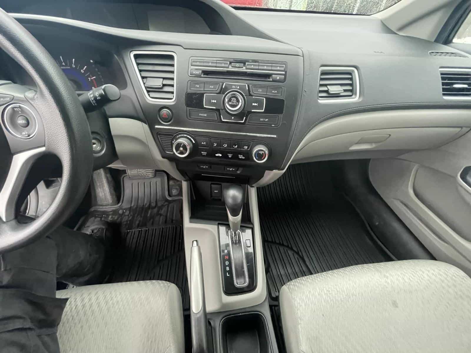 2014 Honda CIVIC LX LX - Image 11