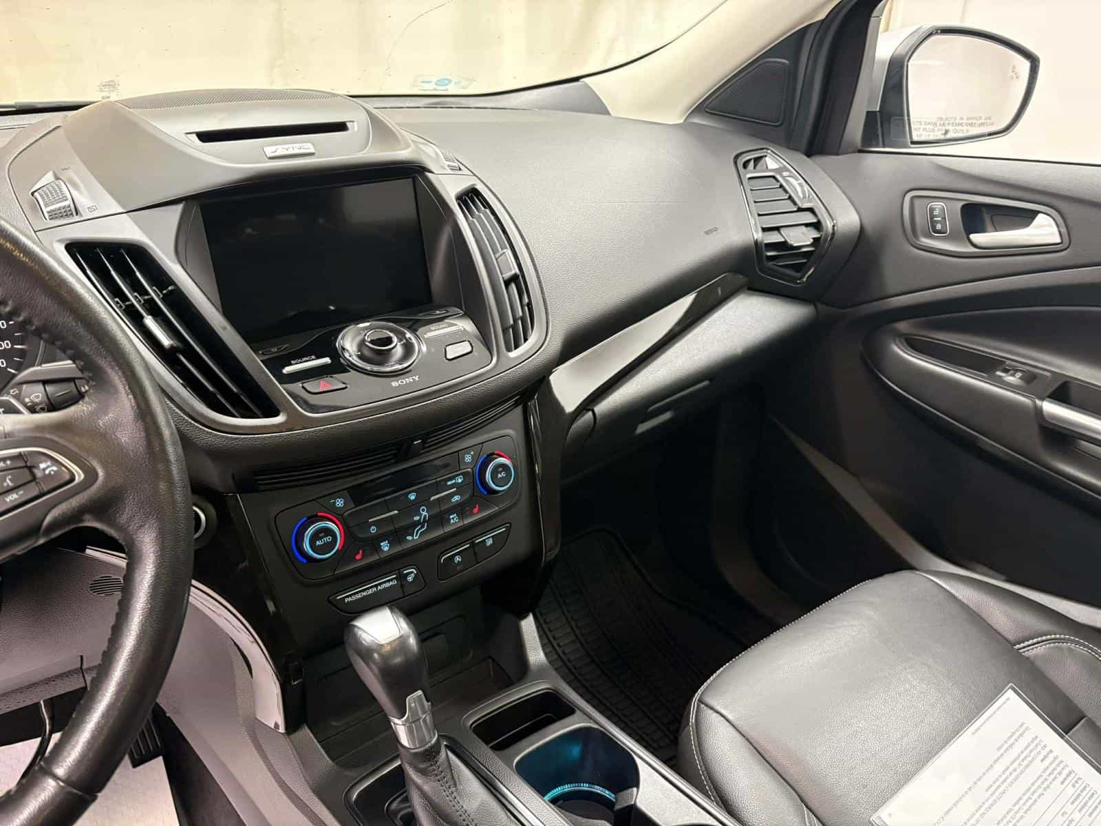 Image 15 Ford ESCAPE TITANIUM Titanium 2017