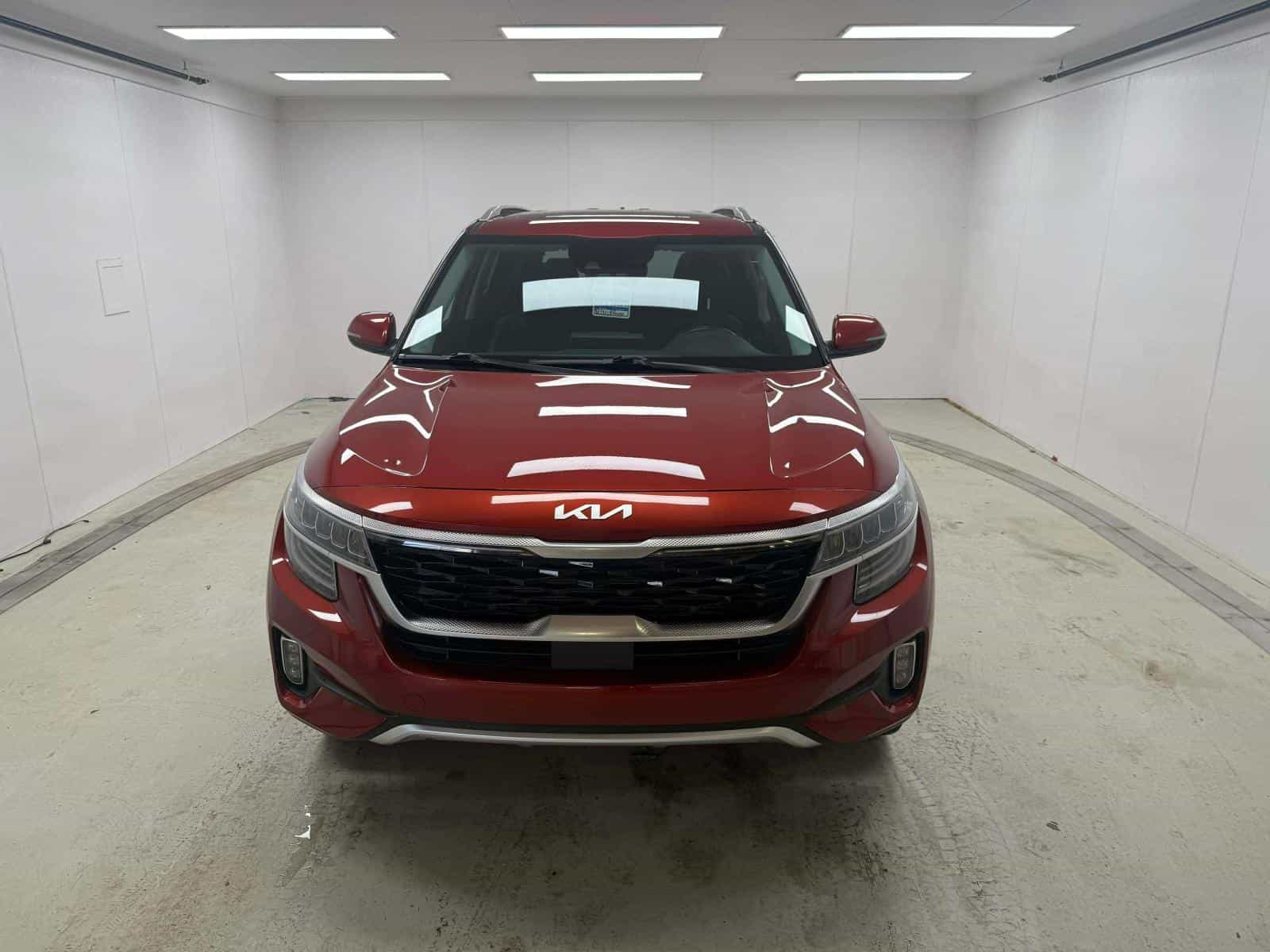 2023 Kia SELTOS EX EX Premium - Image 2