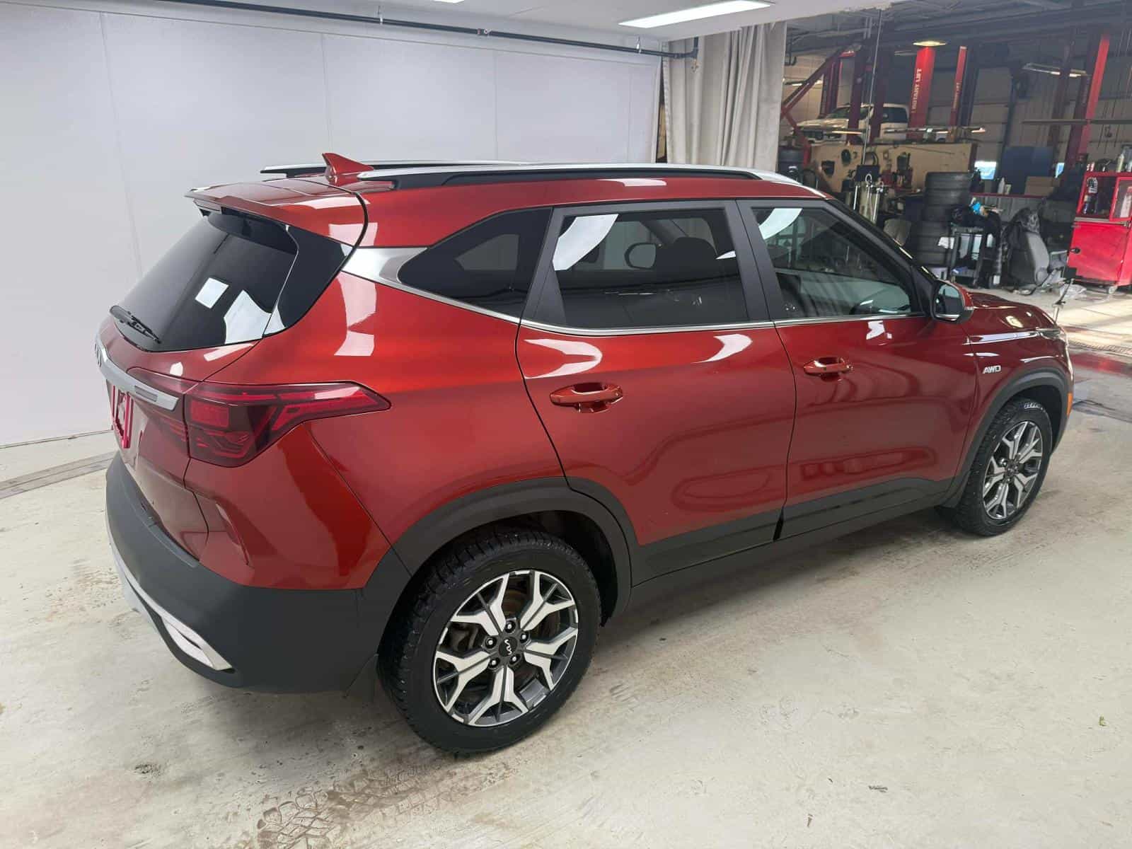 2023 Kia SELTOS EX EX Premium - Image 4