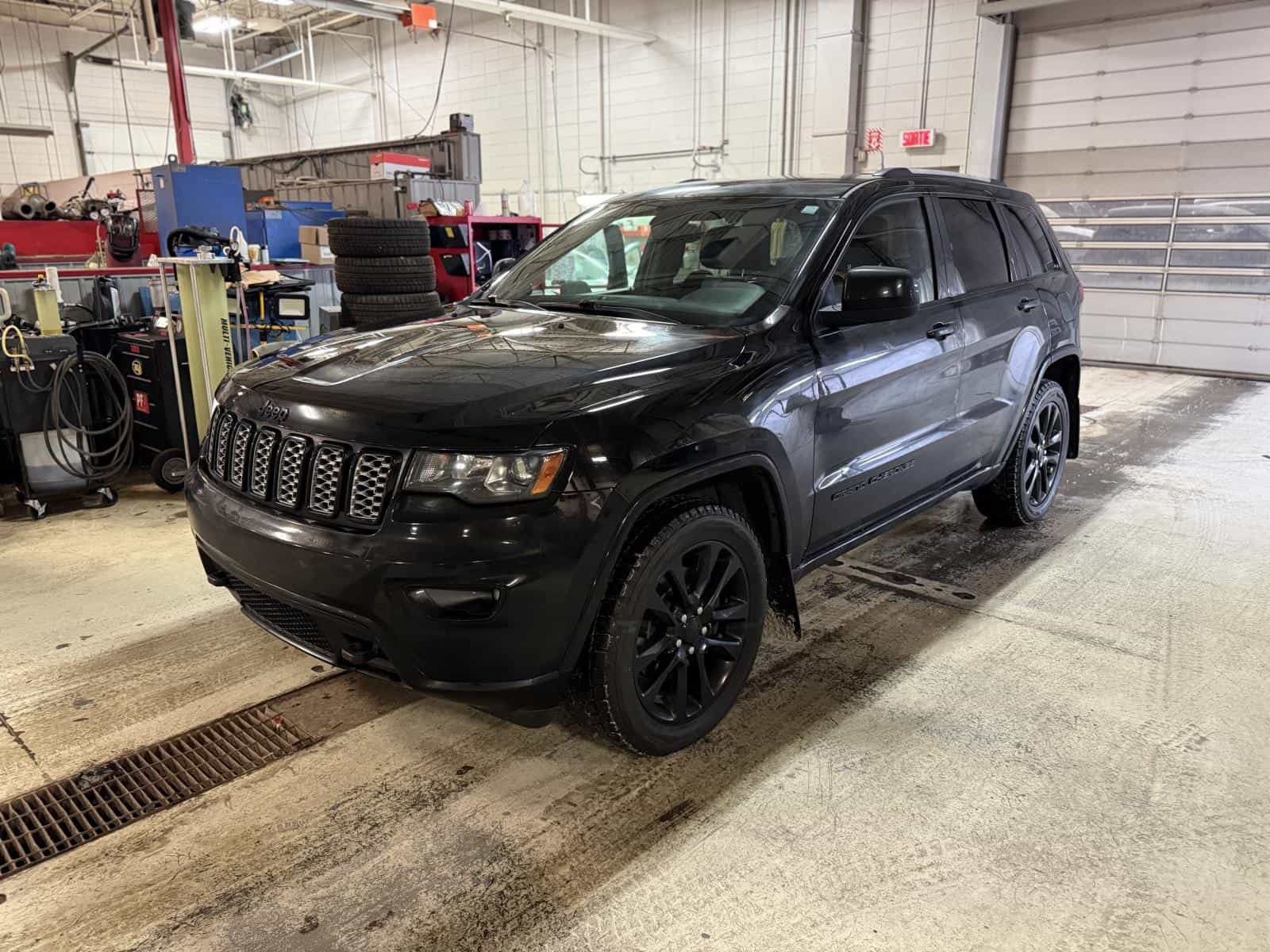 Image 2 Jeep GRAND CHEROKEE LAREDO Altitude 2021