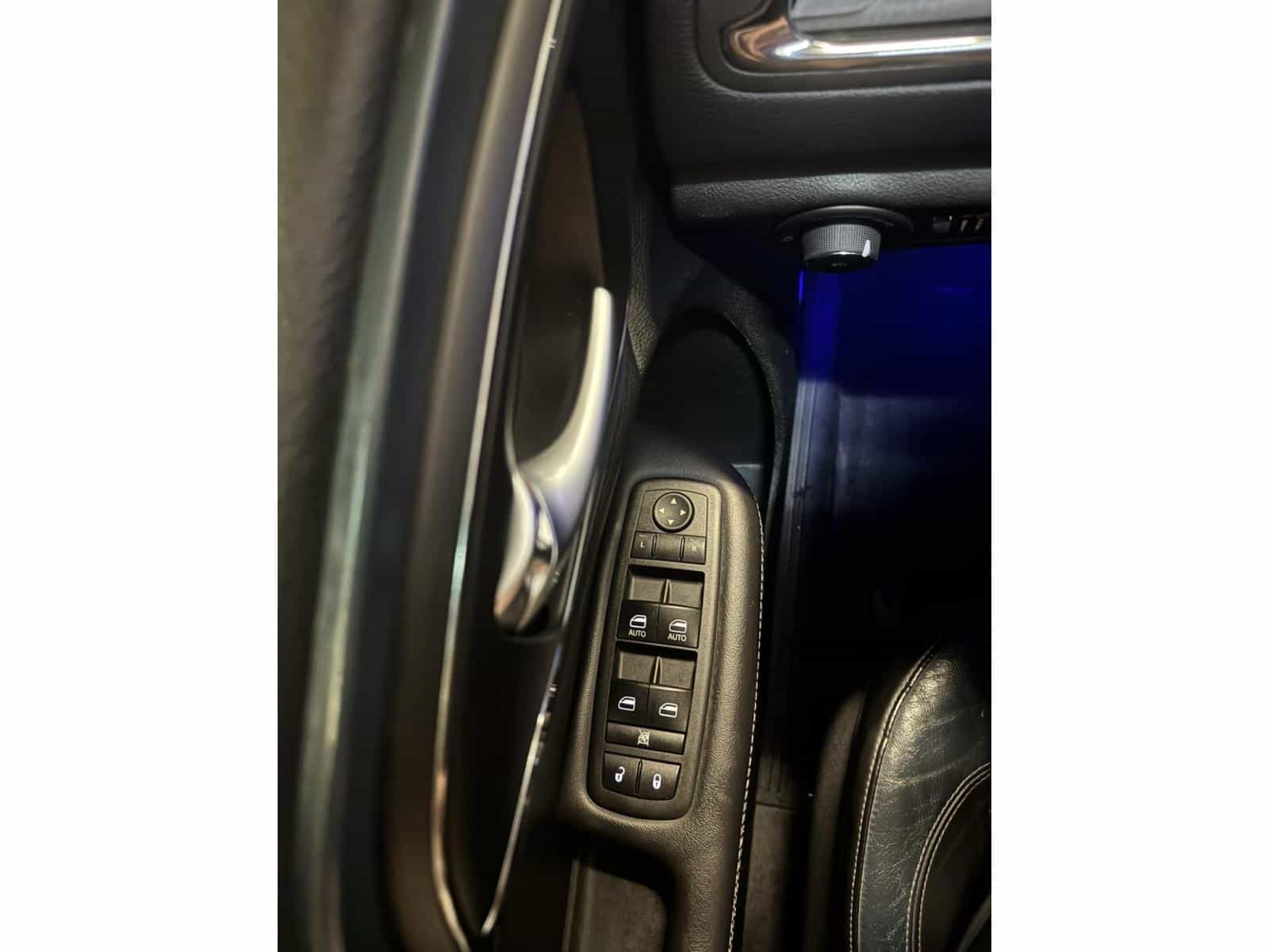 Image 12 Chrysler 200 S 2015