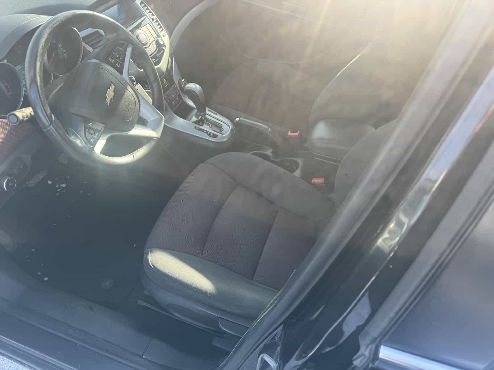 2013 Chevrolet CRUZE LT LT - Image 6