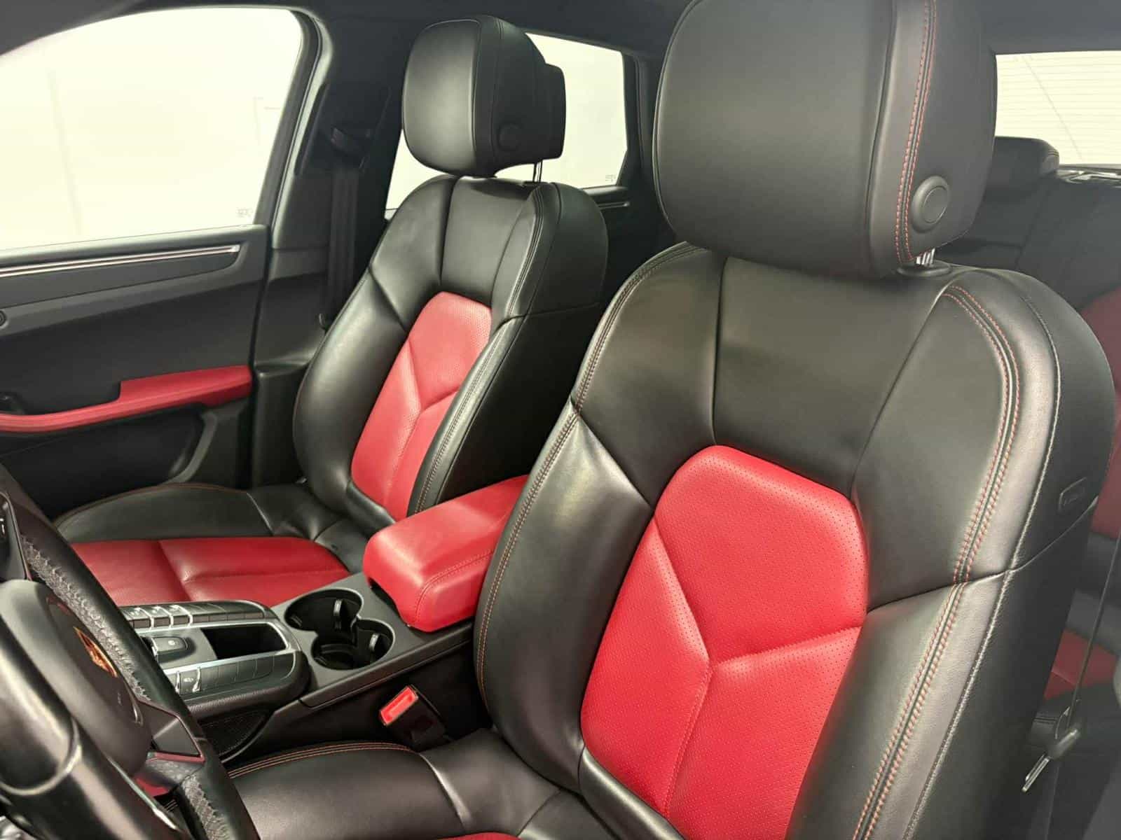 2018 Porsche Macan Base - Image 10