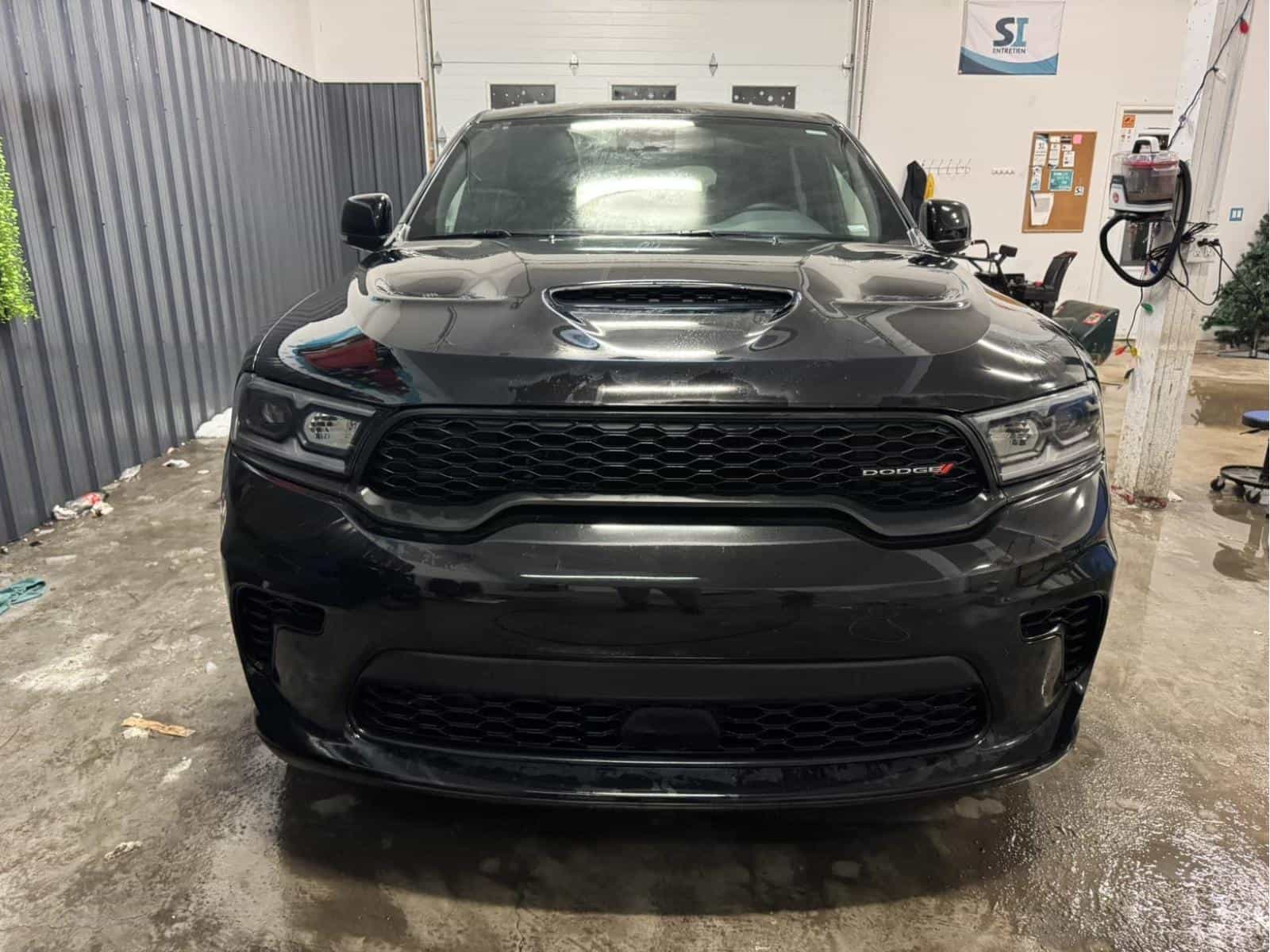 2025 Dodge DURANGO R/T R/T - Image 2