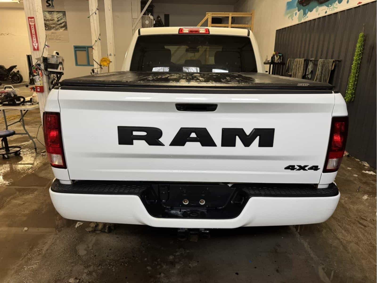 Image 5 RAM 1500 CLASSIC TRADESMAN Express 2021