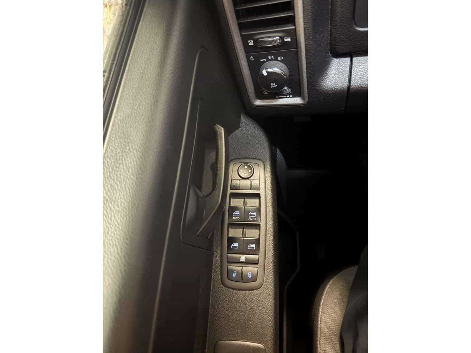 Image 14 RAM 1500 CLASSIC TRADESMAN Express 2021