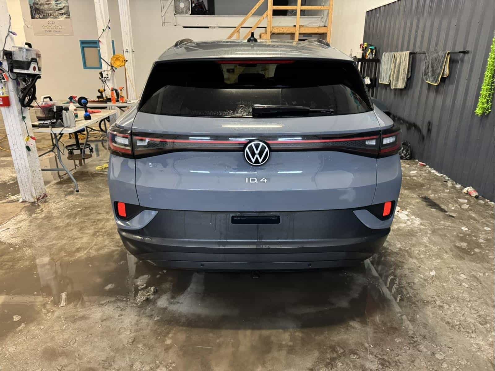 Image 4 Volkswagen ID.4 Pro 2023