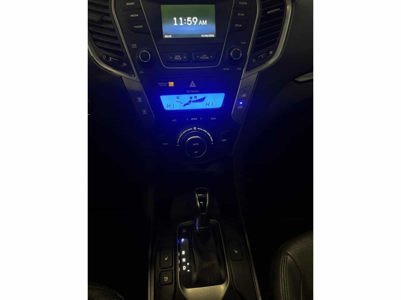 2016 Hyundai Santa Fe Sport Luxury - Image 9