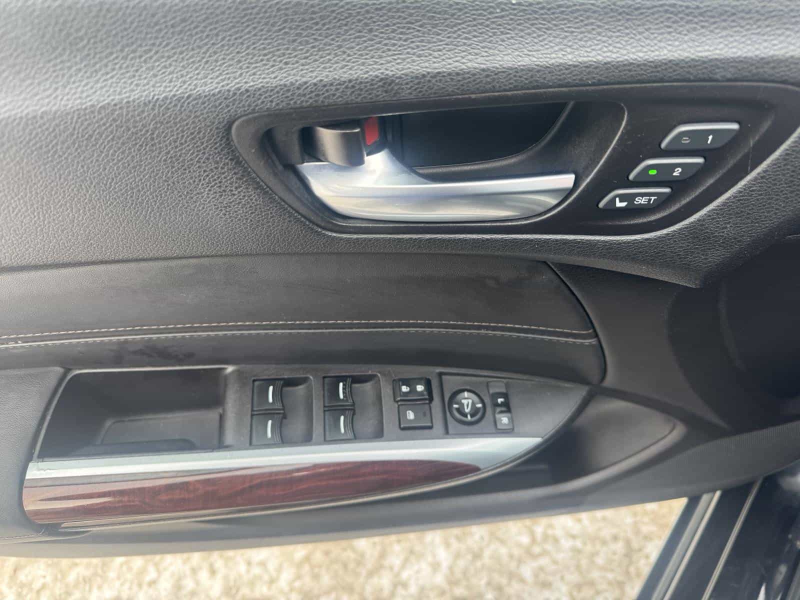 2015 Acura TLX Base 2.4L - Image 9