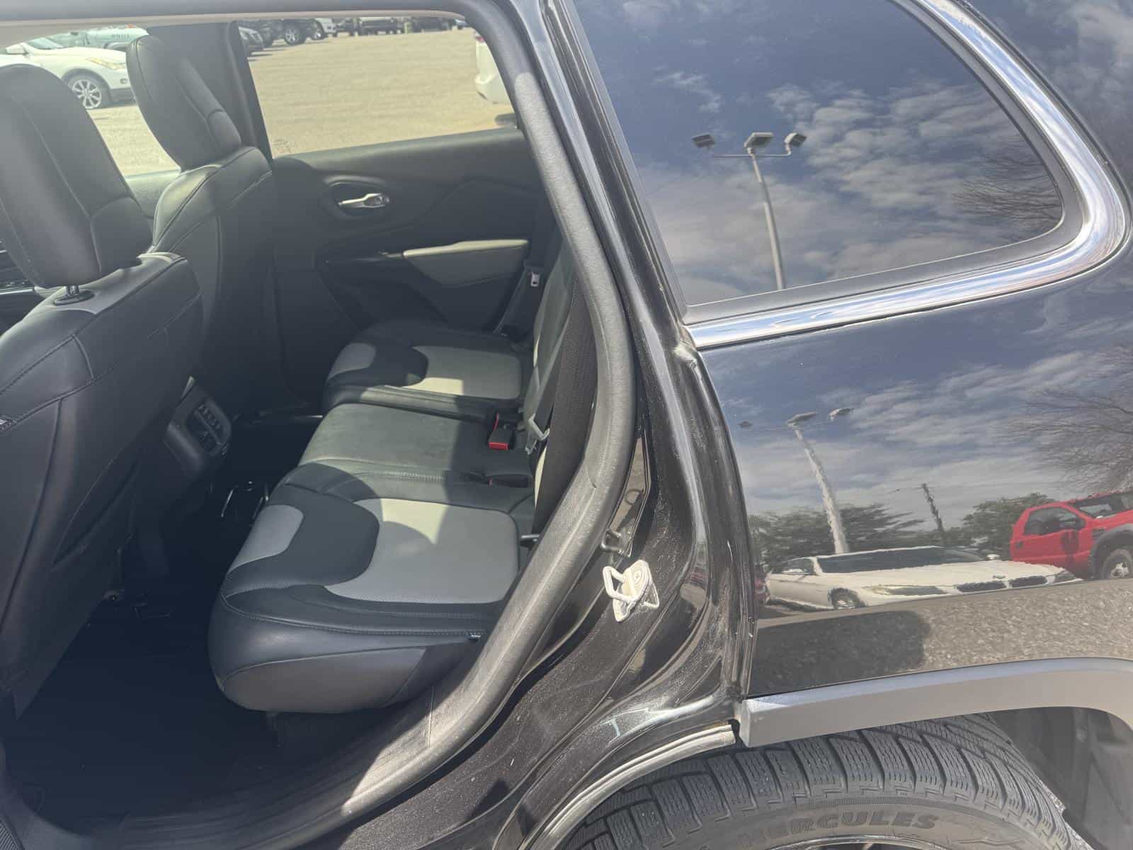 Image 9 Jeep Cherokee Limited 2014