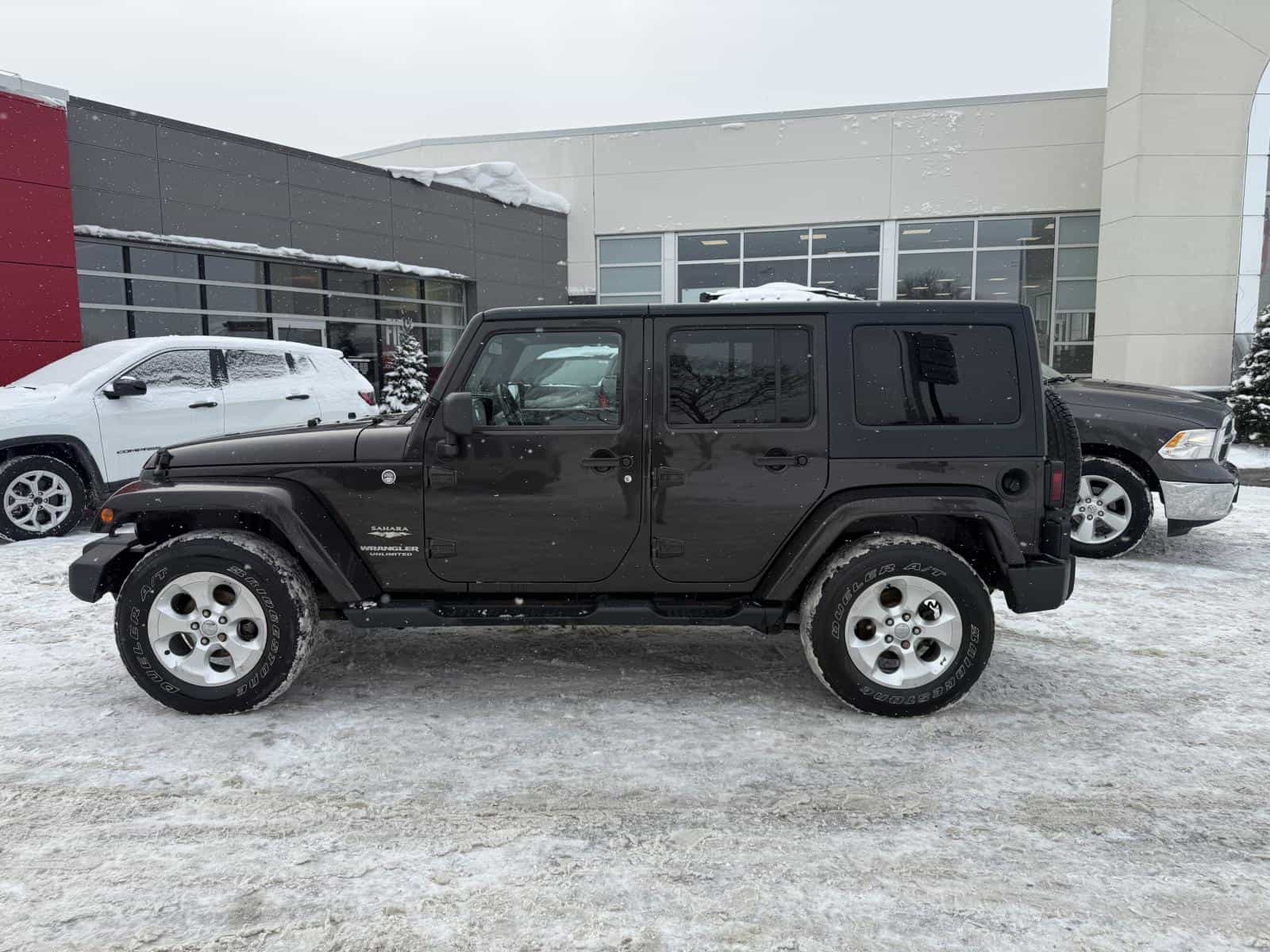 2013 Jeep WRANGLER UNLIMITED SAHARA Unlimited Sahara - Image 8