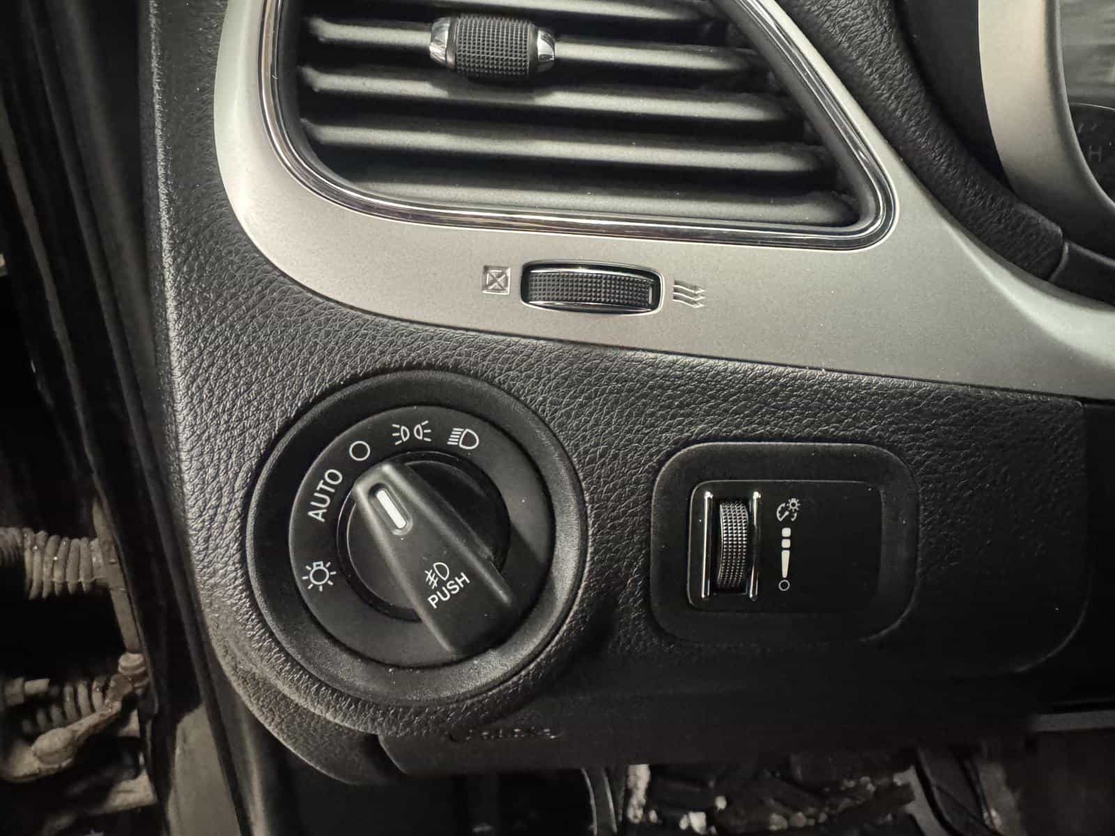 2015 Dodge Journey SXT - Image 8