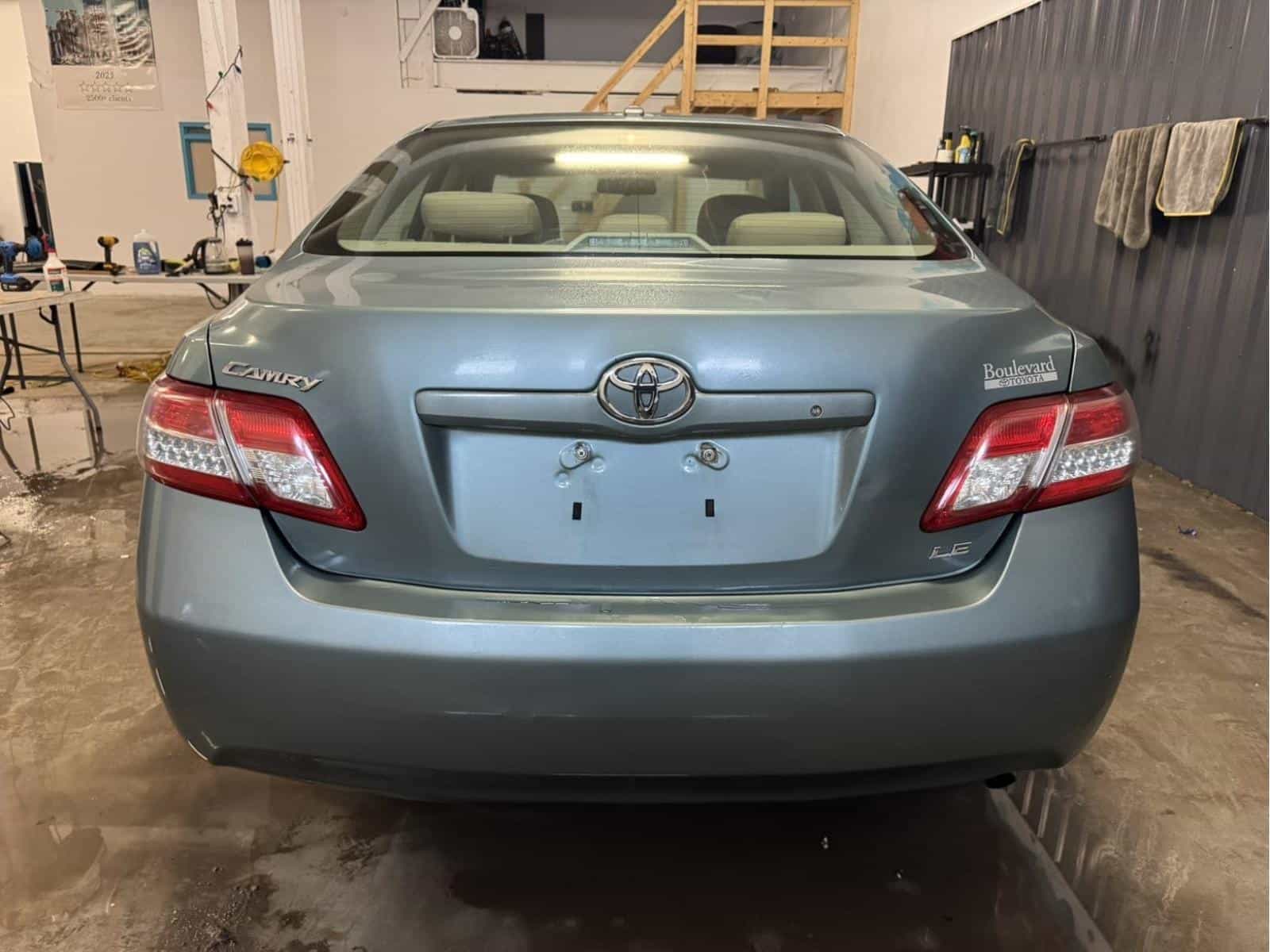 Image 6 Toyota Camry LE 2010