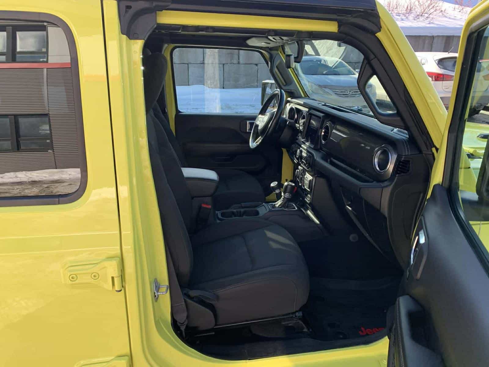 Image 12 Jeep Wrangler Sahara 2023