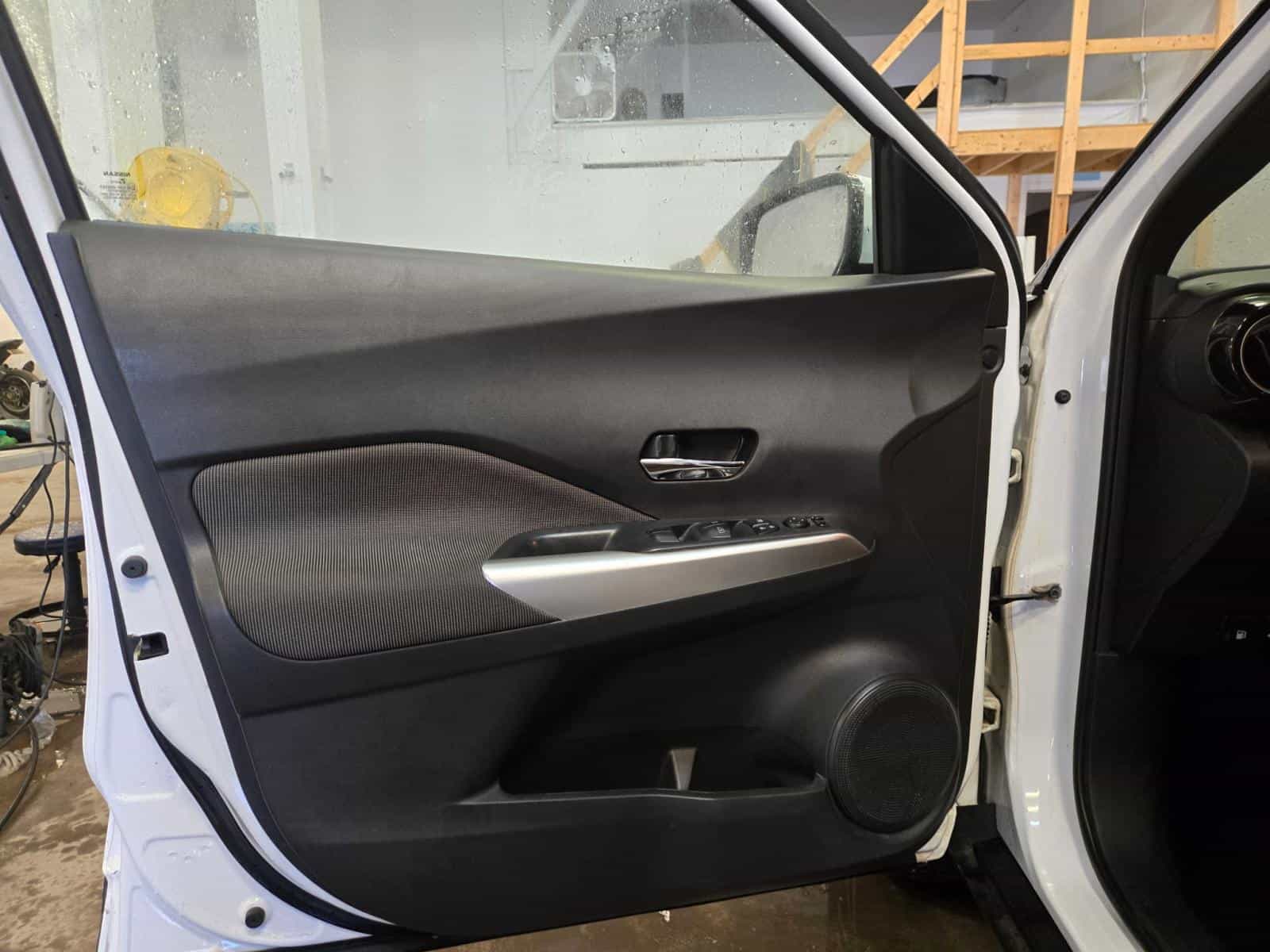 Image 13 Nissan KICKS S/SR/SV SV 2018