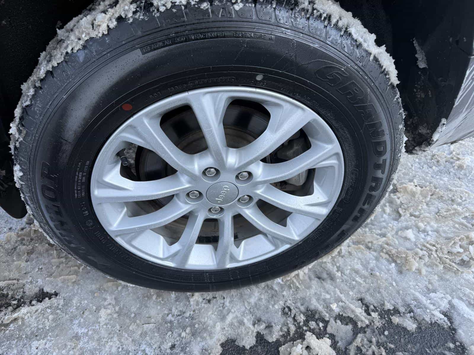 Image 9 Jeep Cherokee Sport Sport 2022