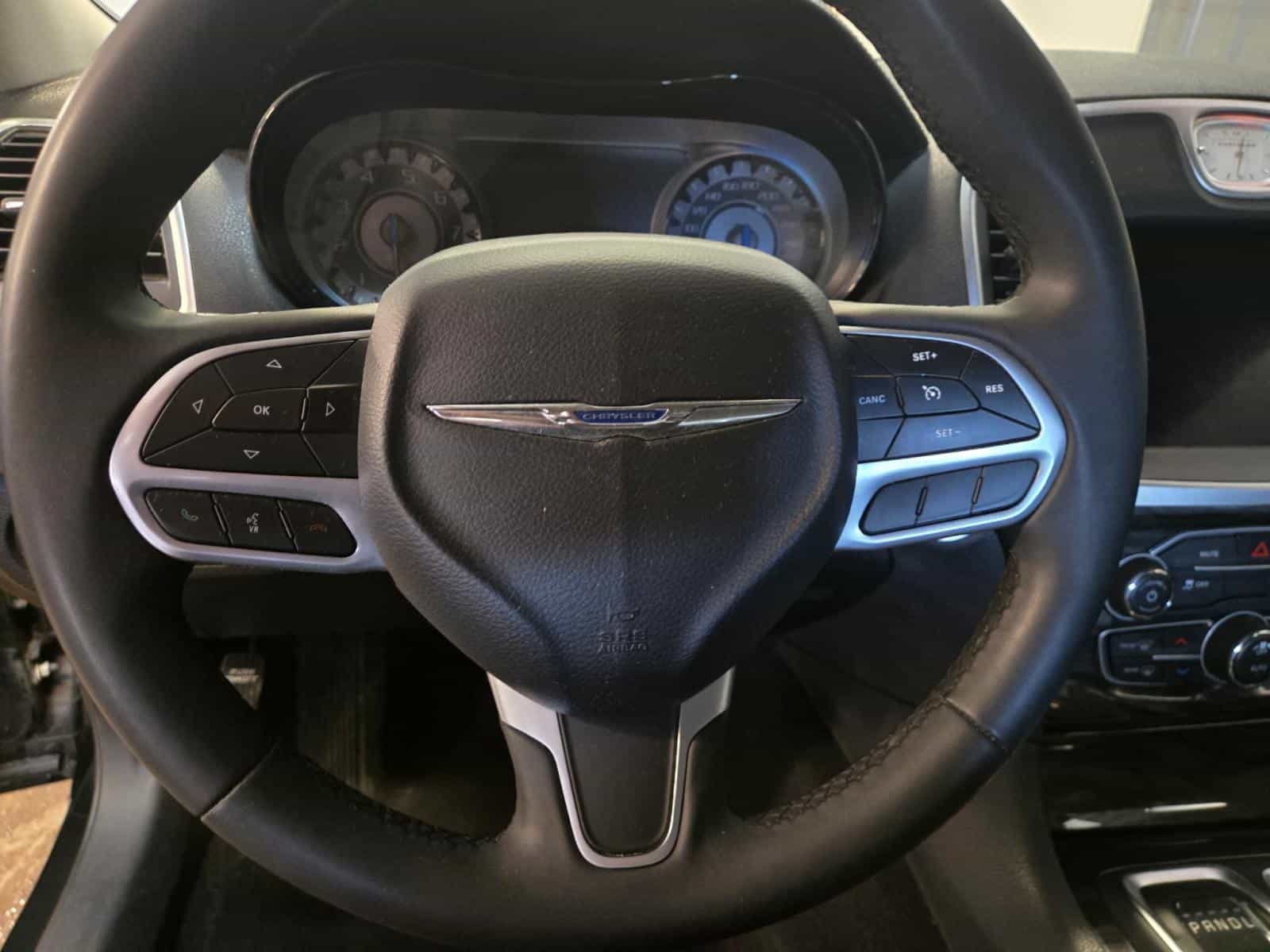 Image 14 Chrysler 300 Touring L Touring L 2022