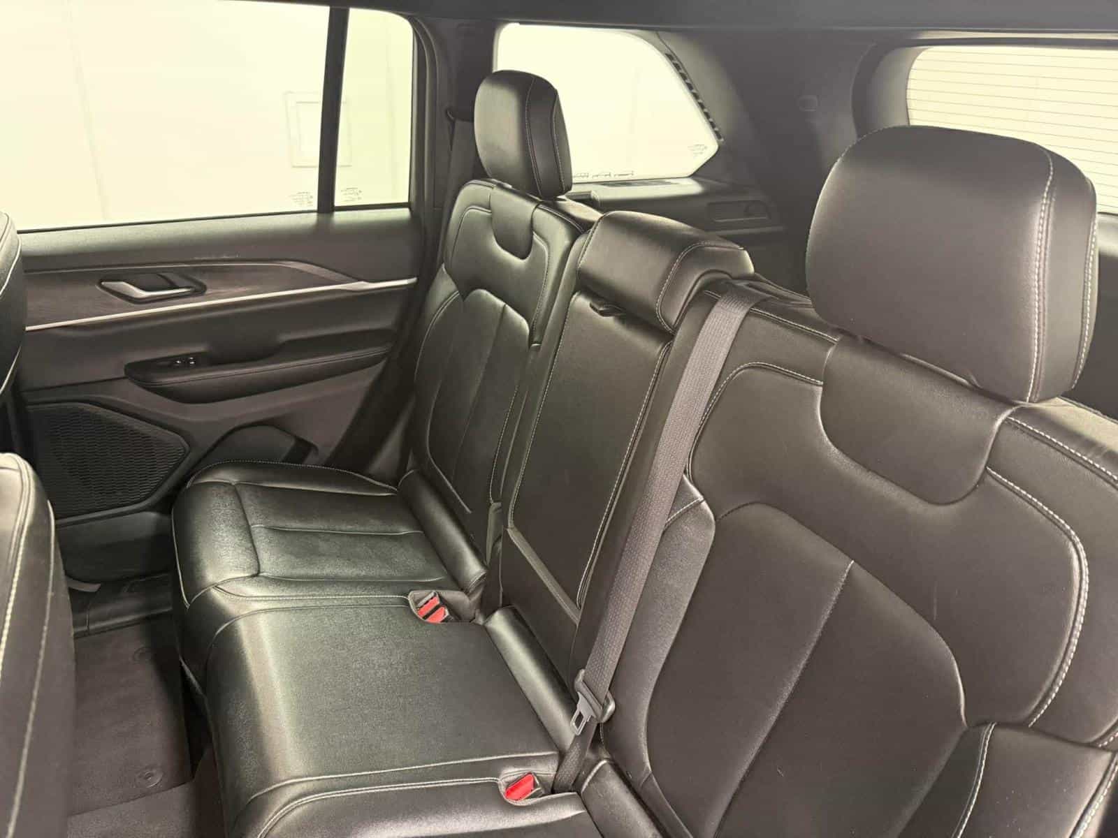 Image 8 Jeep Grand Cherokee Limited 2024